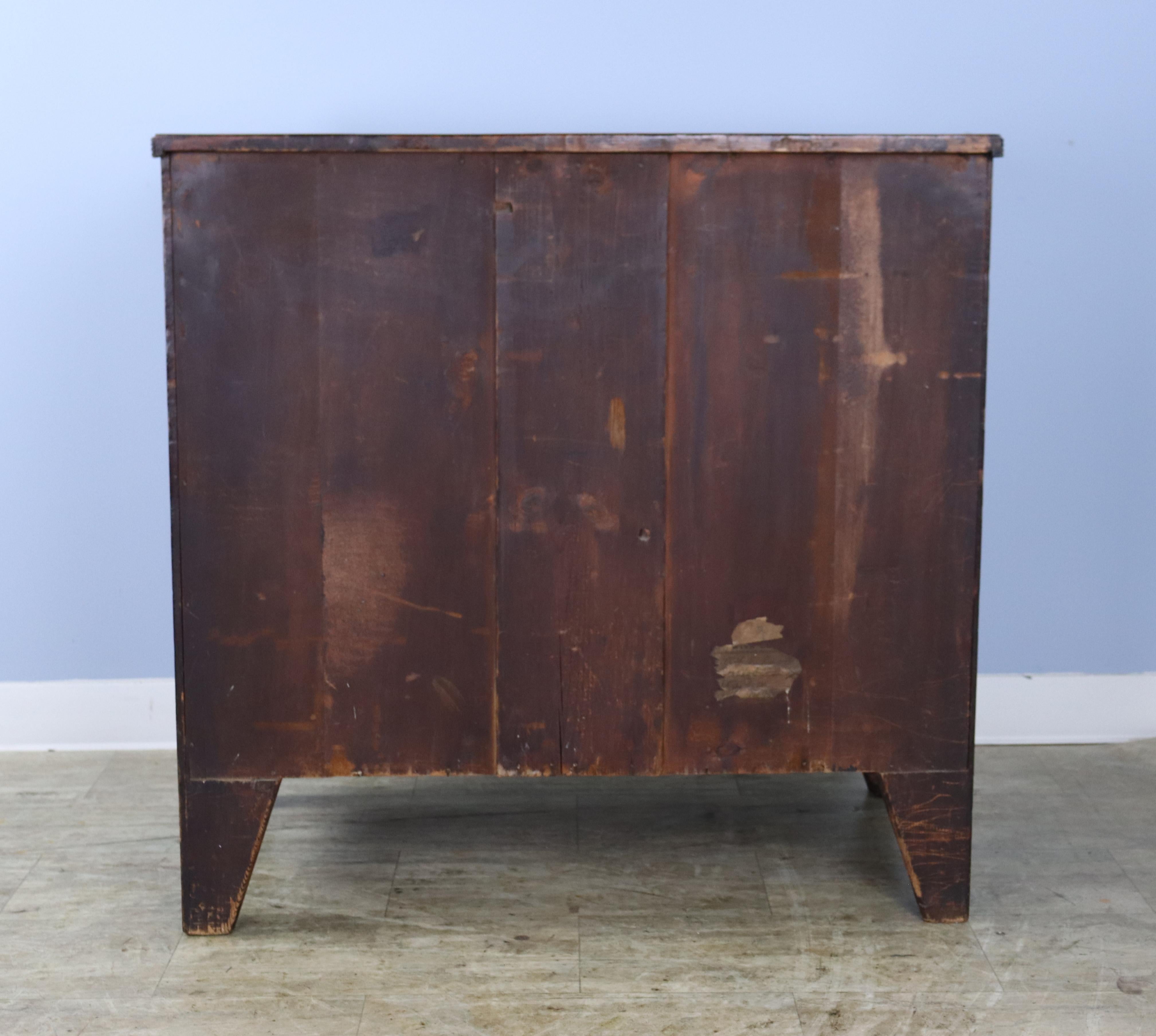 Georgian Mahogany Chest of Drawers with Splayed Feet 9