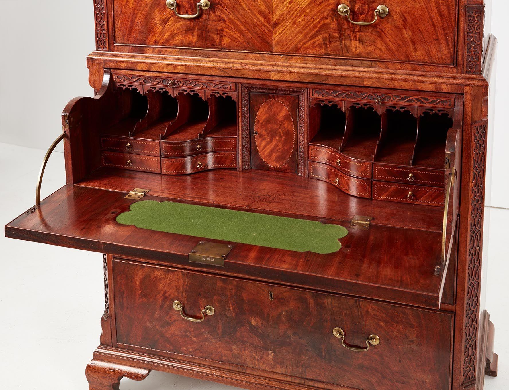 Georgian Mahogany Chest on Chest In Good Condition For Sale In Greenwich, CT