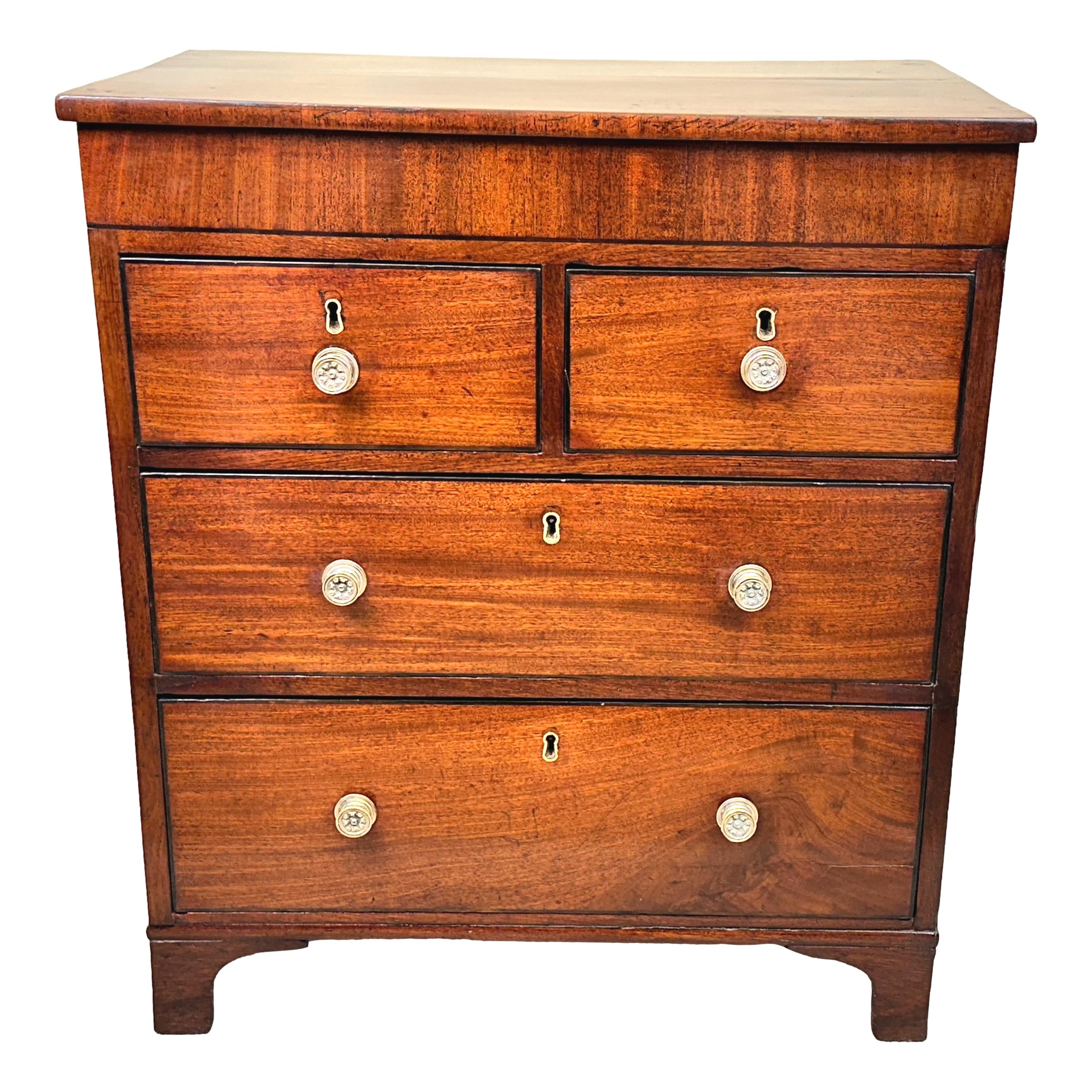 Georgian Mahogany Childs Chest Of Drawers For Sale 4