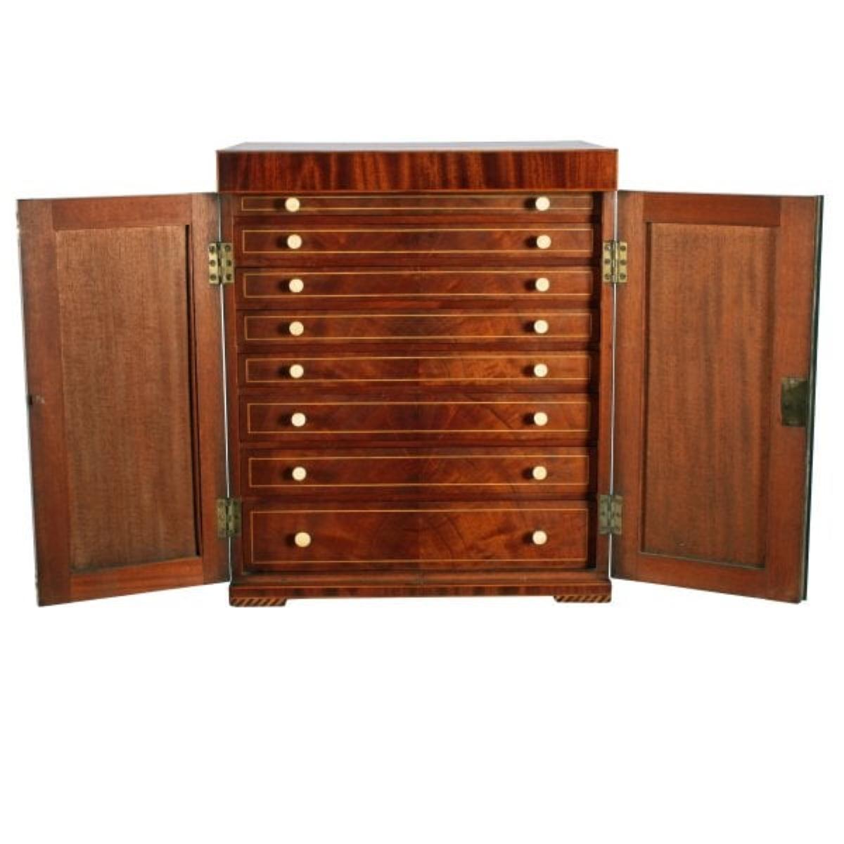 English Georgian Mahogany Collector's Cabinet, 19th Century For Sale