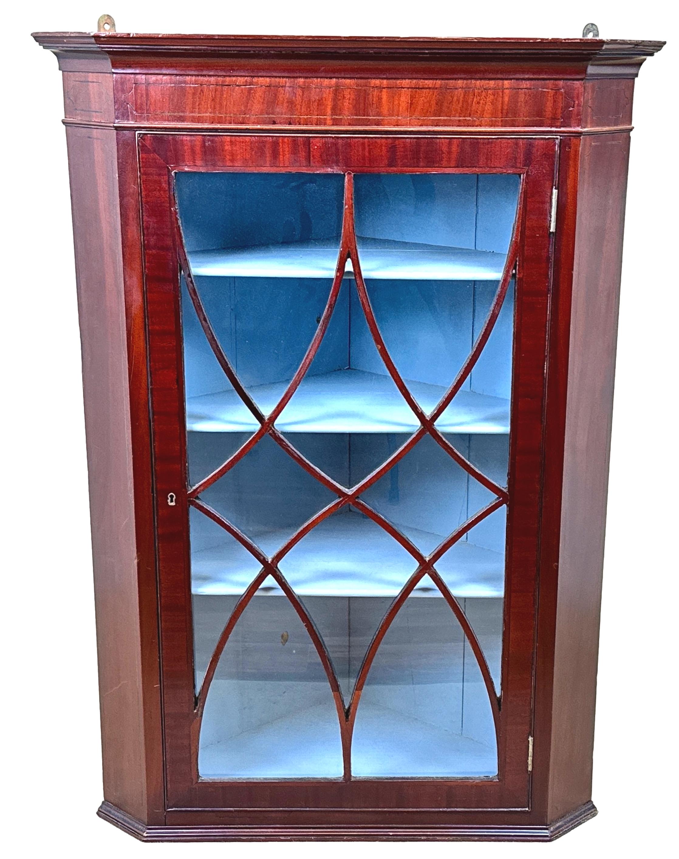 Georgian Mahogany Corner Cabinet For Sale 1