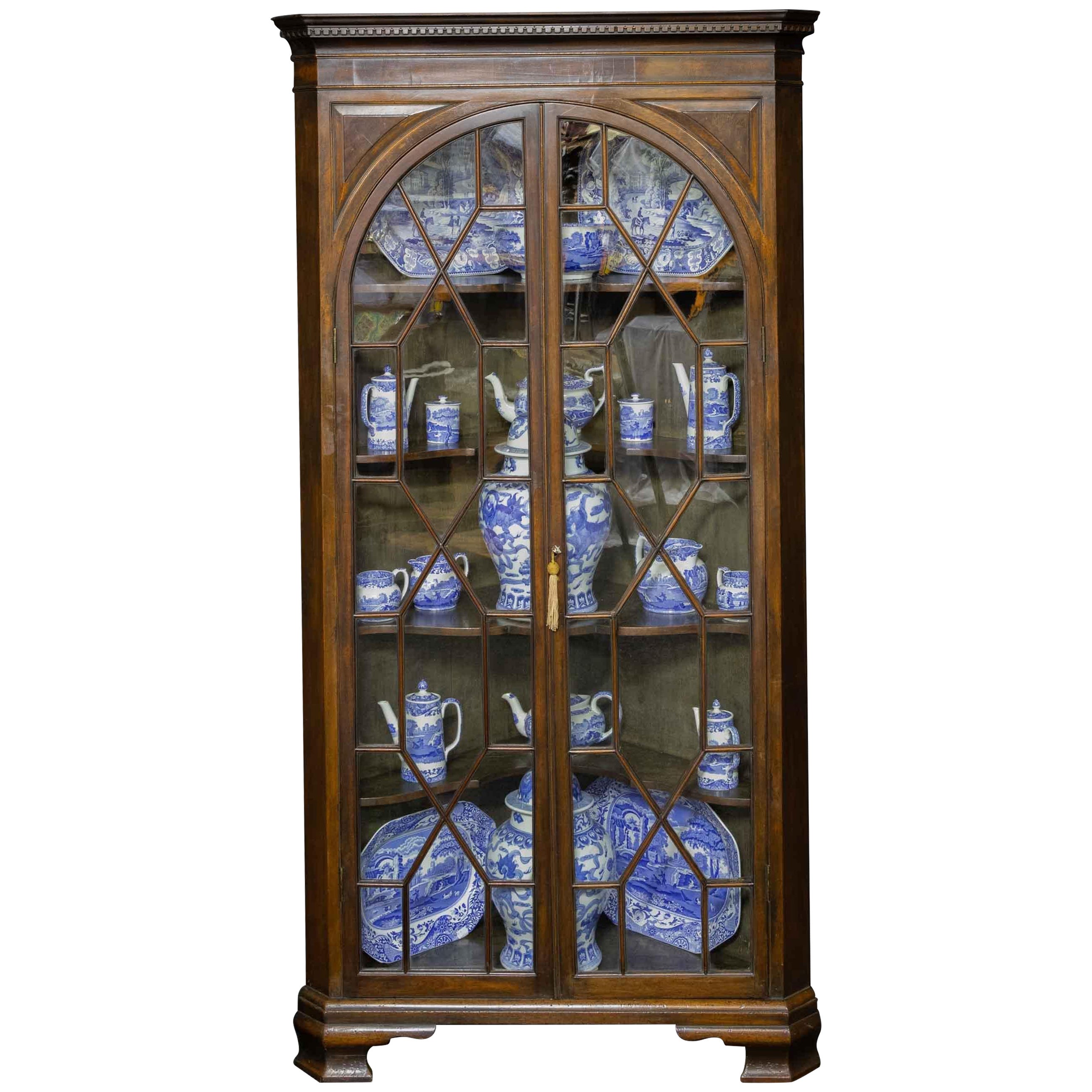 Georgian Mahogany Corner Cupboard For Sale