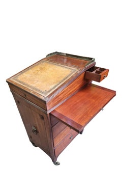 Georgian Mahogany Davenport