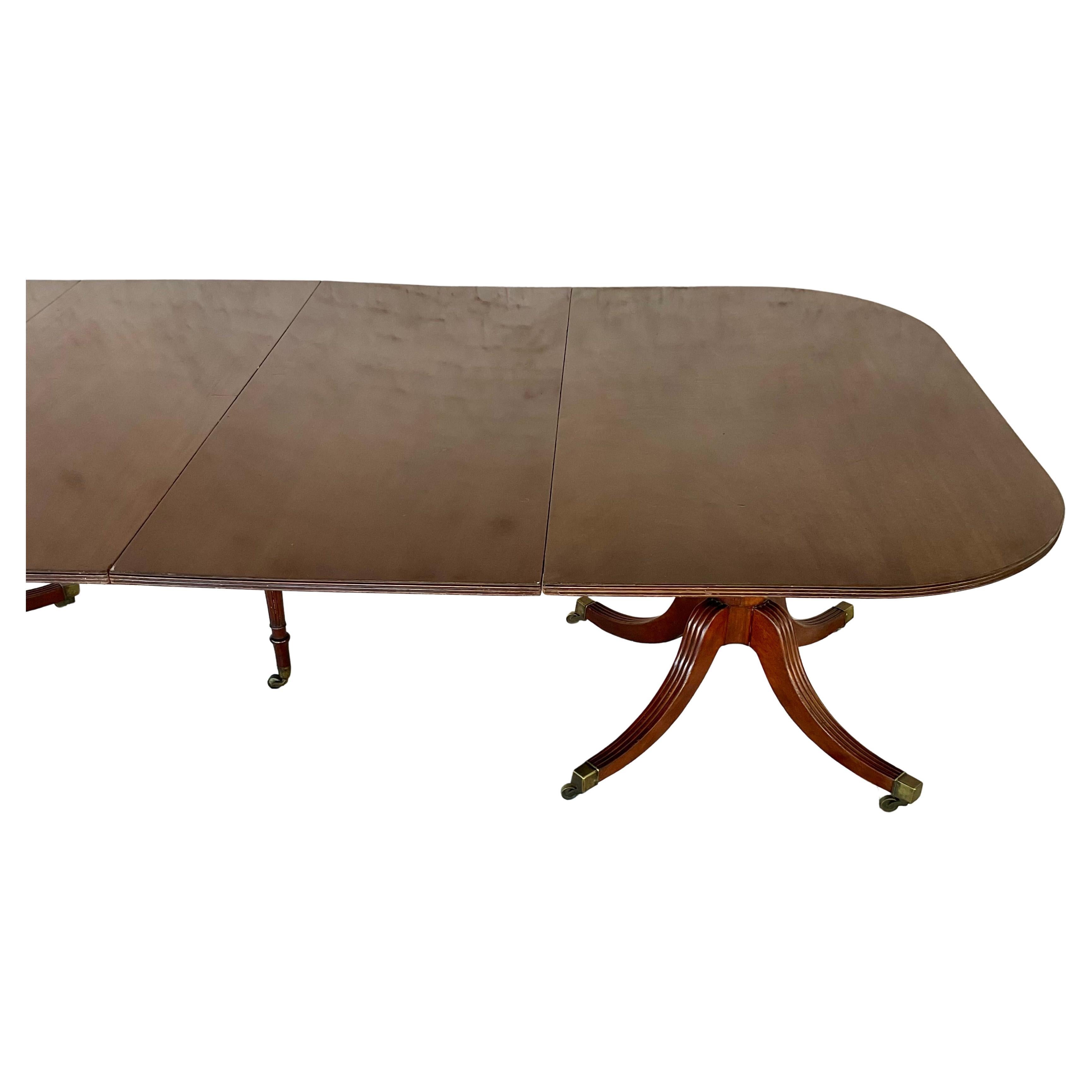 Britannique Table de salle à manger géorgienne en acajou 19ème siècle en vente