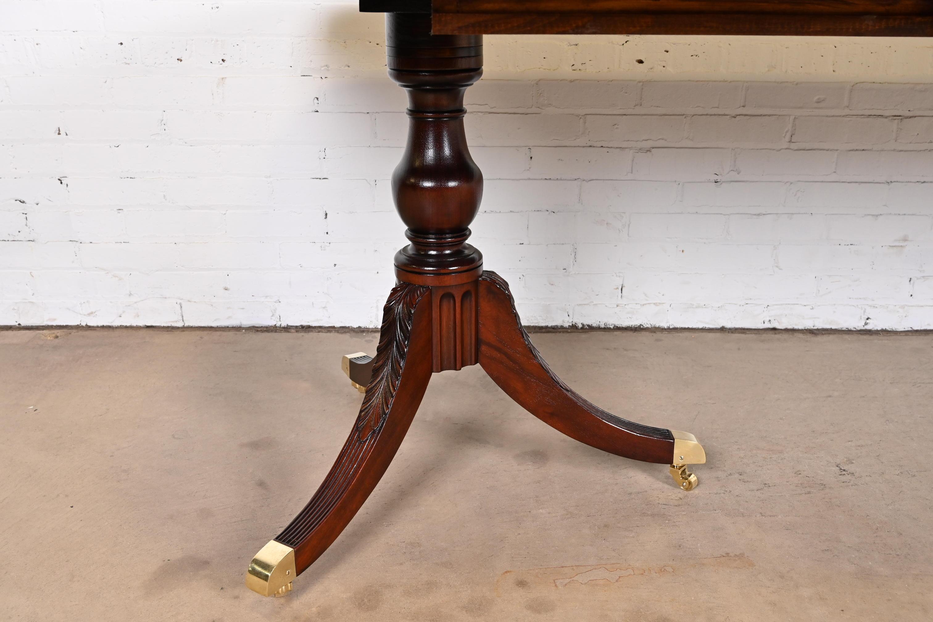 Georgian Mahogany Double Pedestal Dining Table in the Manner of Baker Furniture 8