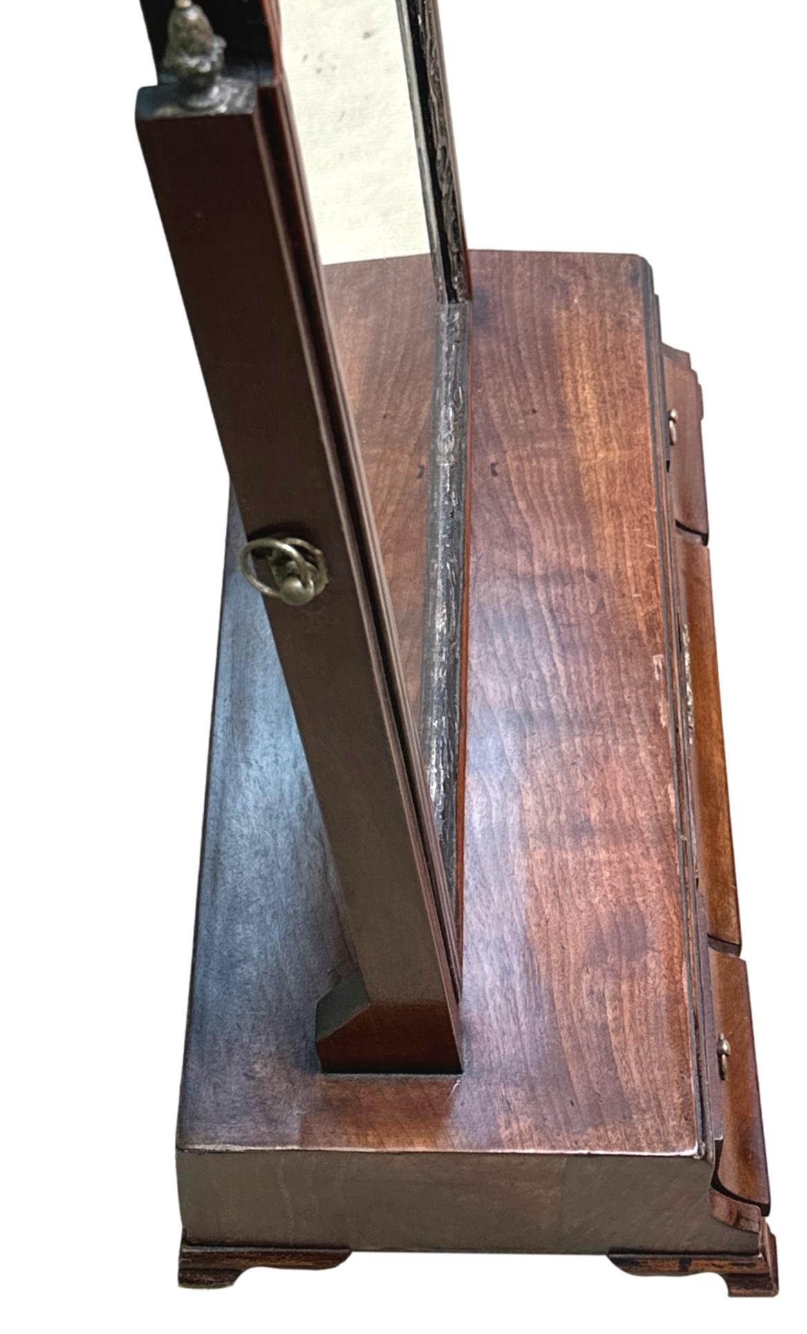 Georgian Mahogany Dressing Table Mirror For Sale 2