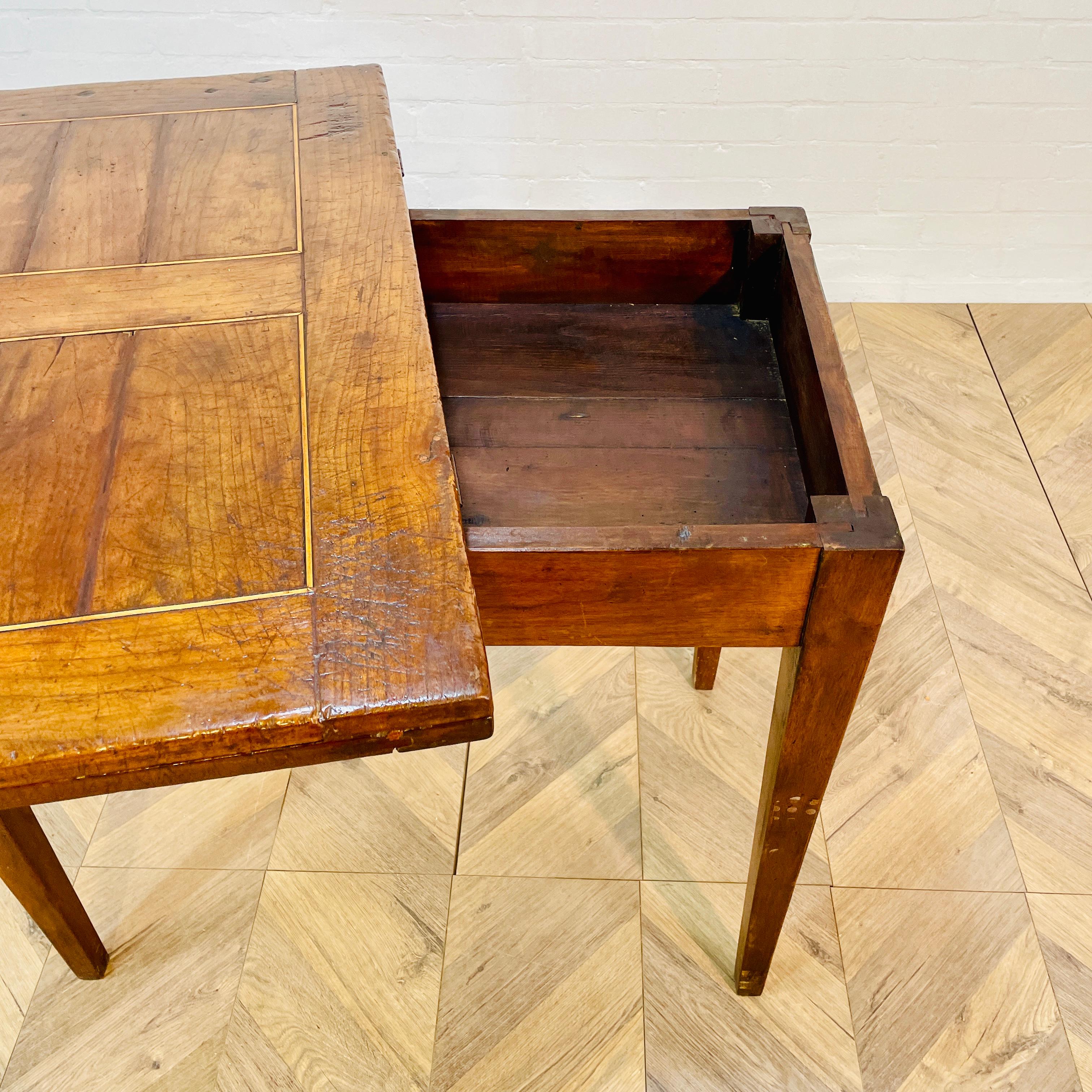 Georgian Mahogany Folding Tea Table, 18th Century In Good Condition For Sale In Ely, GB