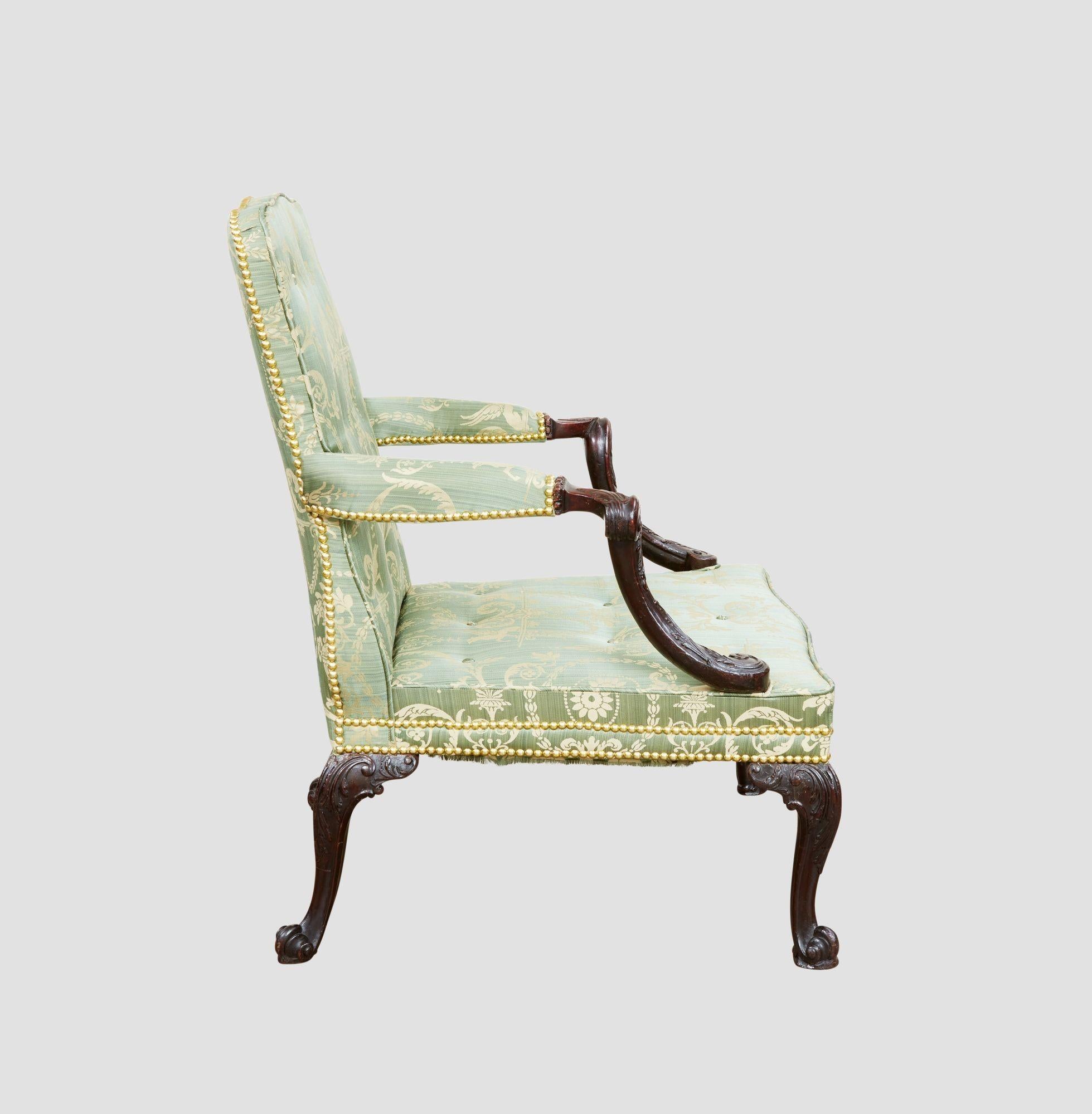 Fauteuil géorgien Gainsborough ouvert en acajou attr. John Cobb Bon état - En vente à Greenwich, CT