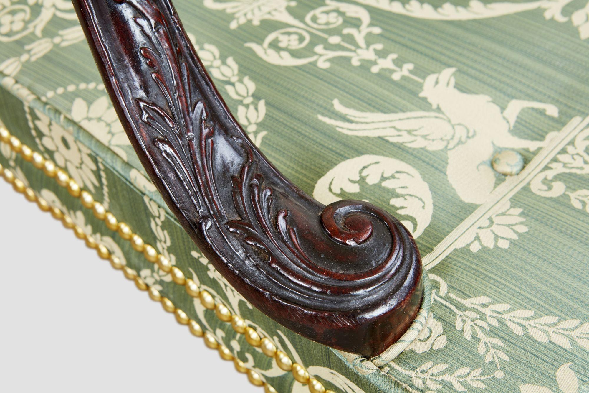 Acajou Fauteuil géorgien Gainsborough ouvert en acajou attr. John Cobb en vente