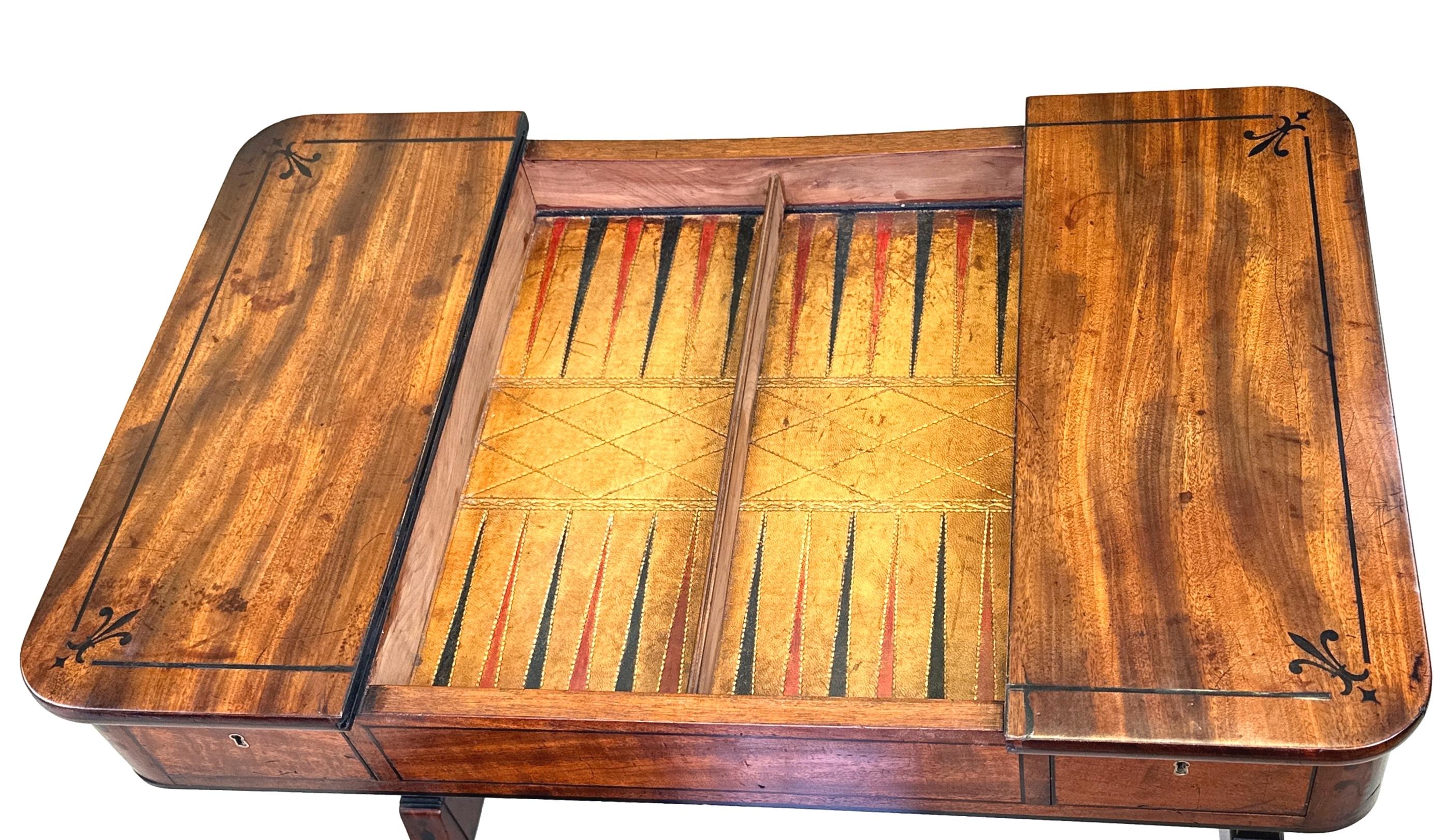 Georgian Mahogany Games Table In Good Condition In Bedfordshire, GB