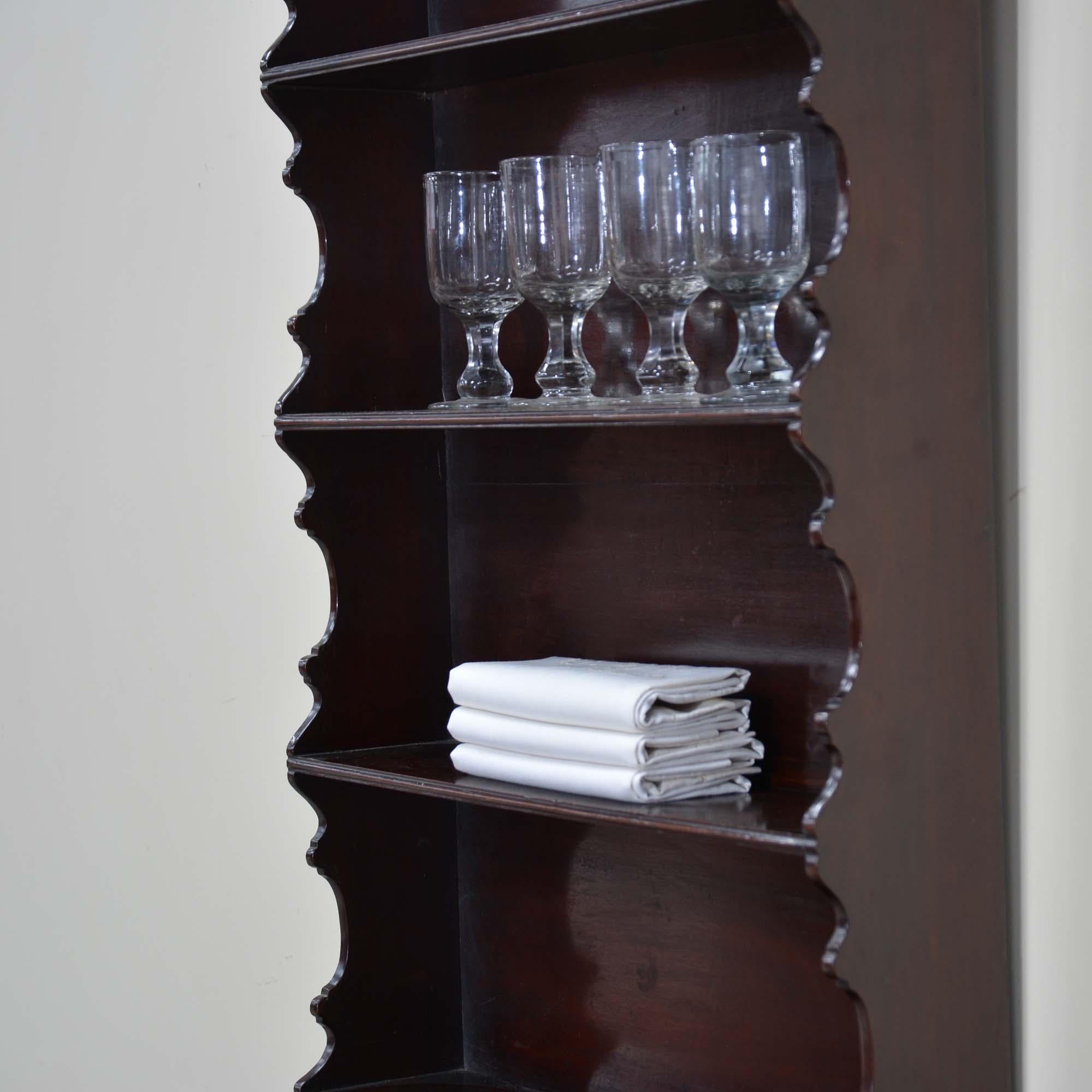 English Georgian mahogany hanging shelves For Sale