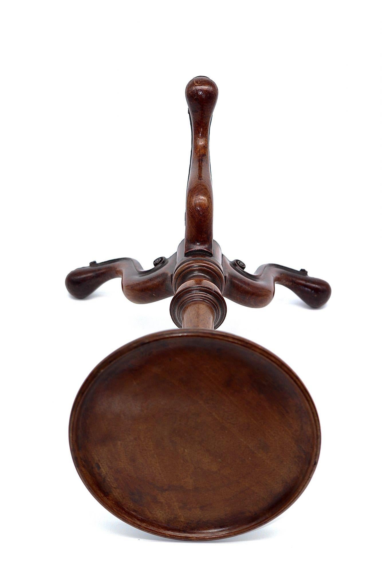 18th Century and Earlier Irish Mahogany Kettle Stand, 18th Century For Sale