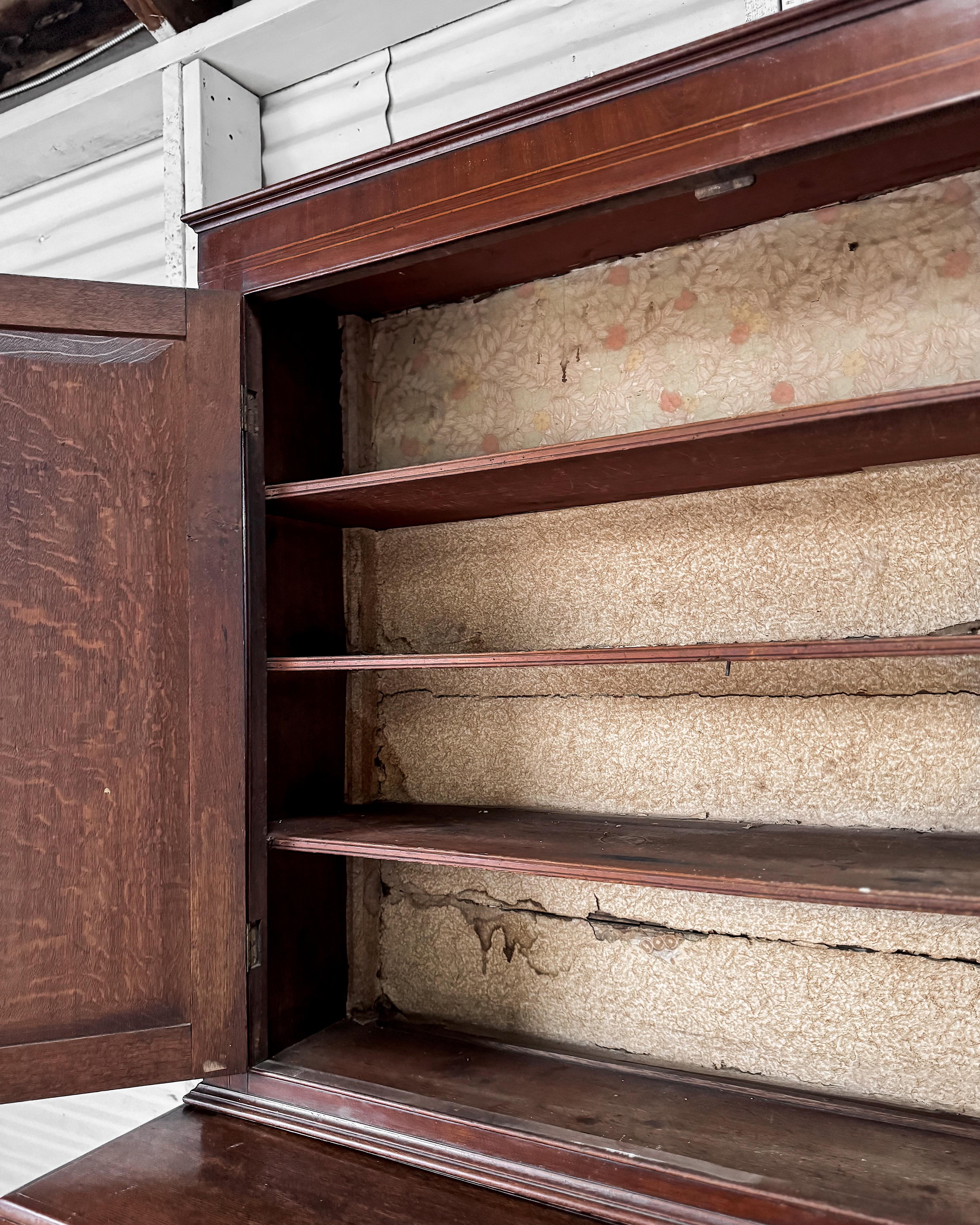 Georgian Mahogany Linen Press 7
