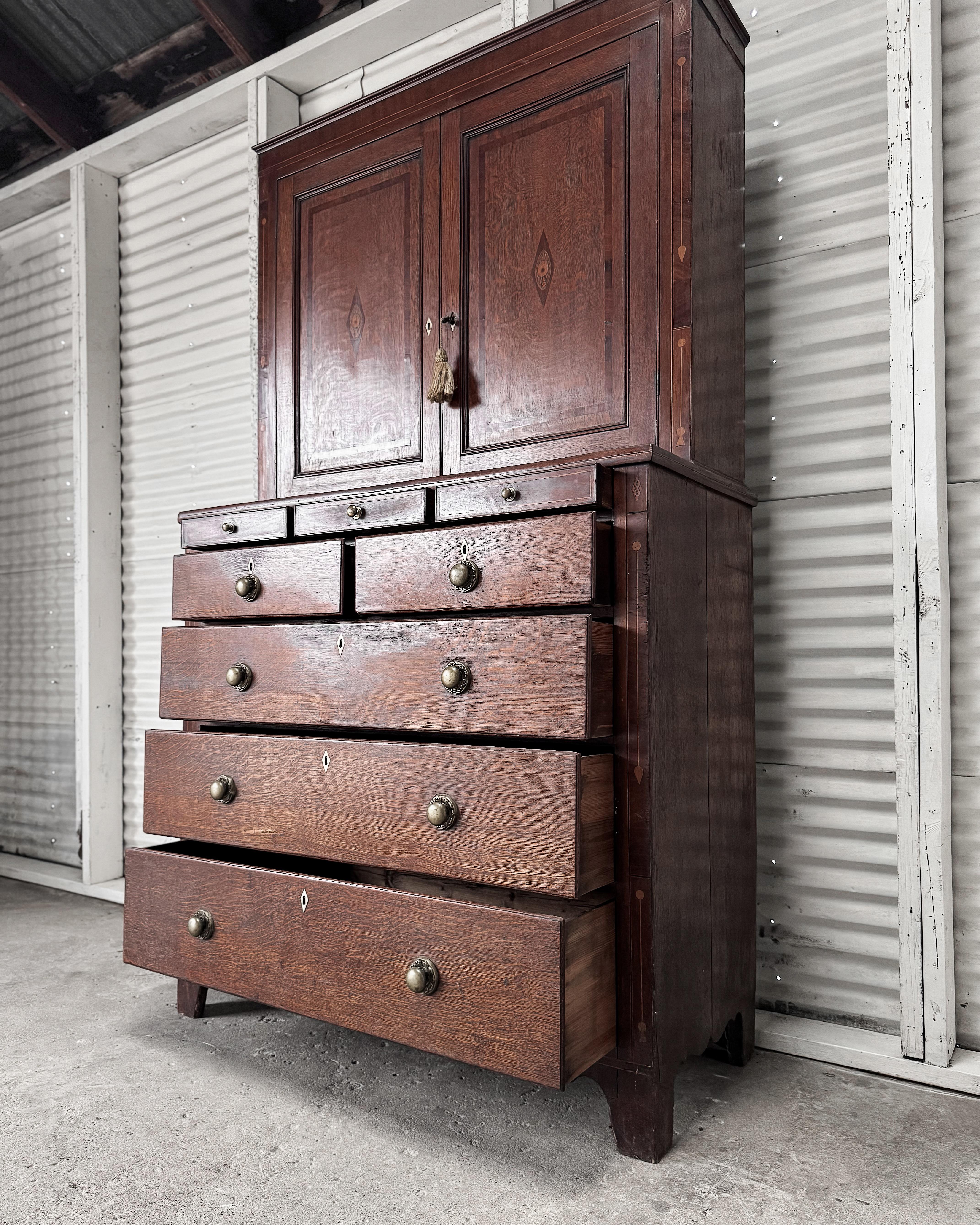 Georgian Mahogany Linen Press 11