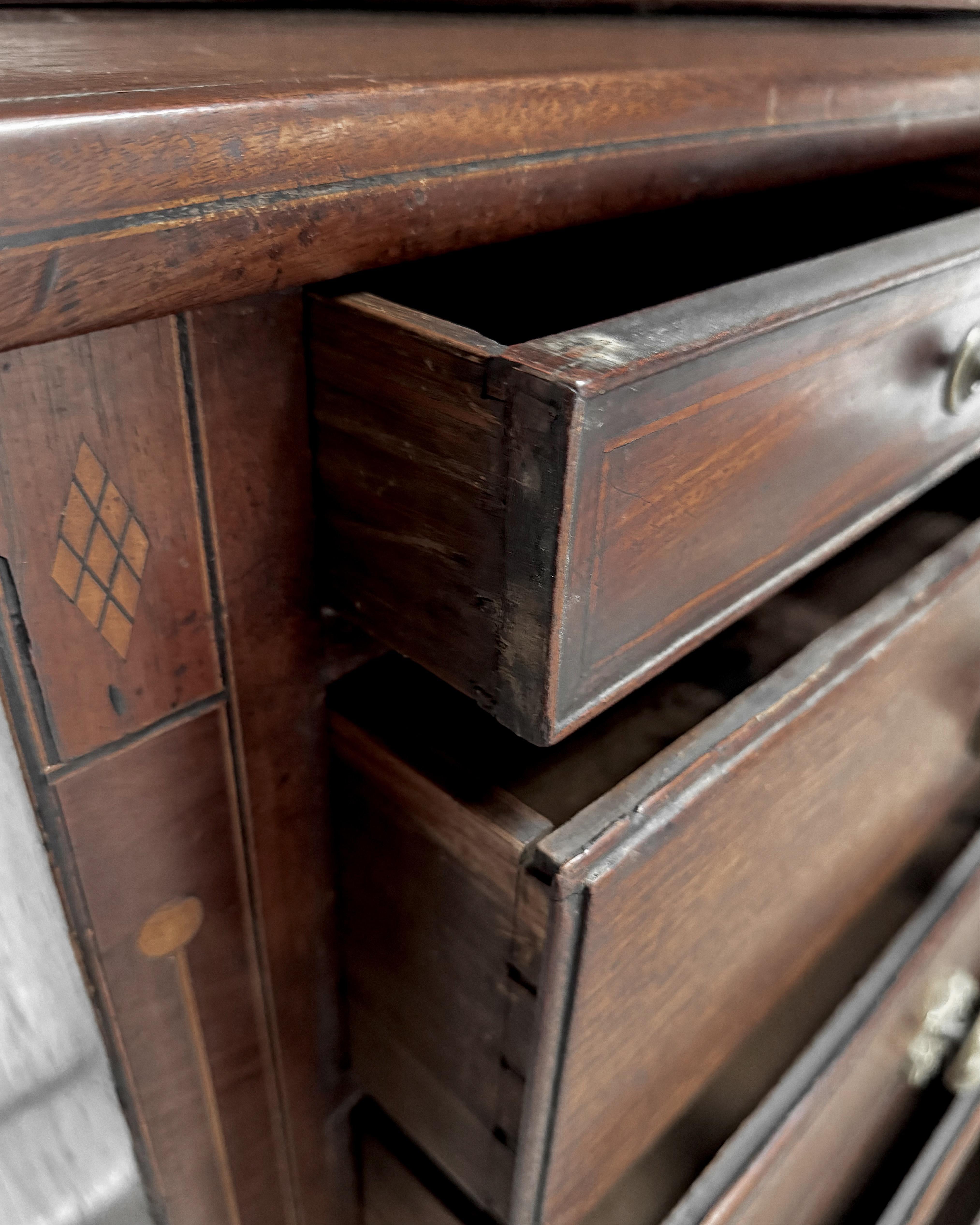 Georgian Mahogany Linen Press 13