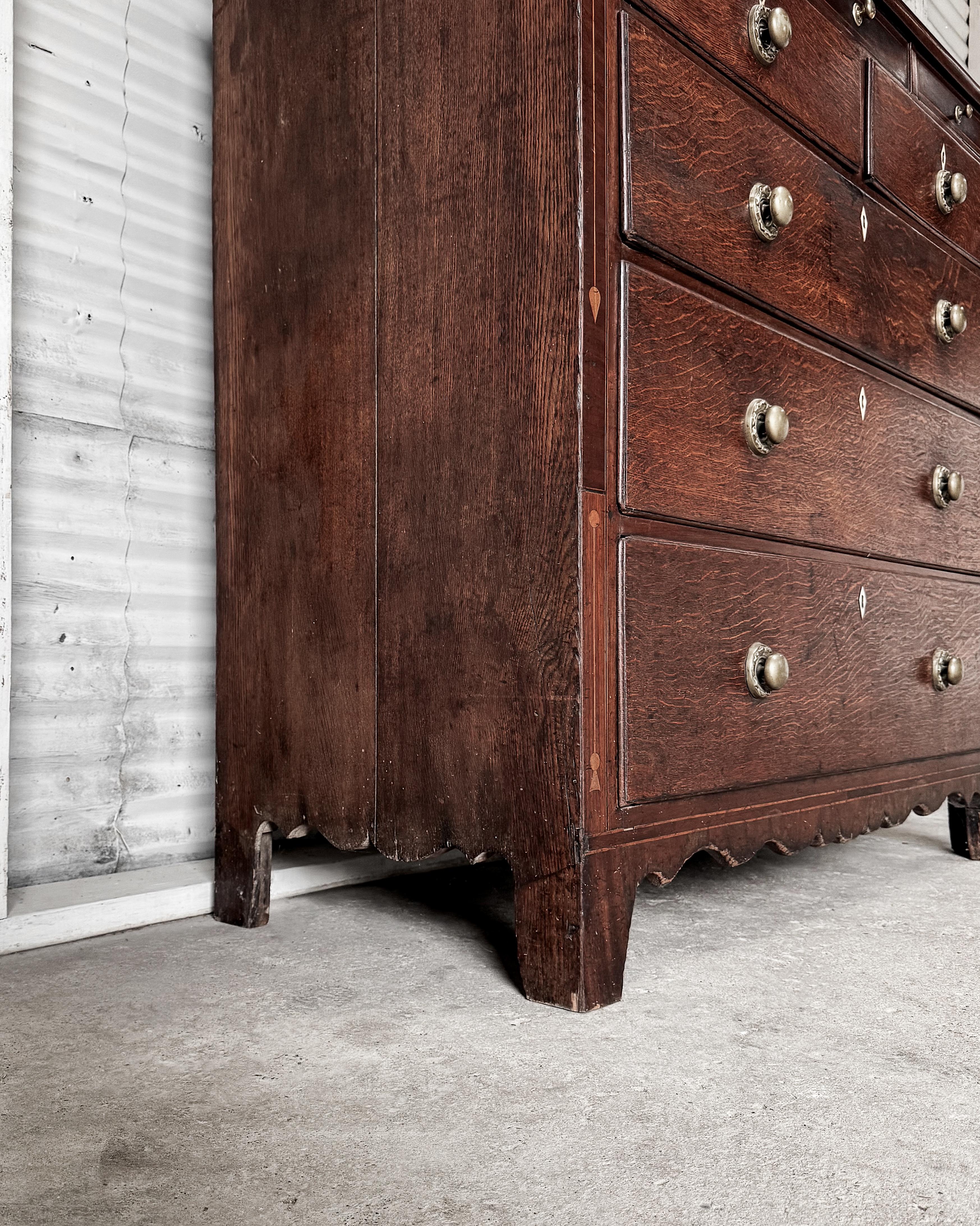 Georgian Mahogany Linen Press 14