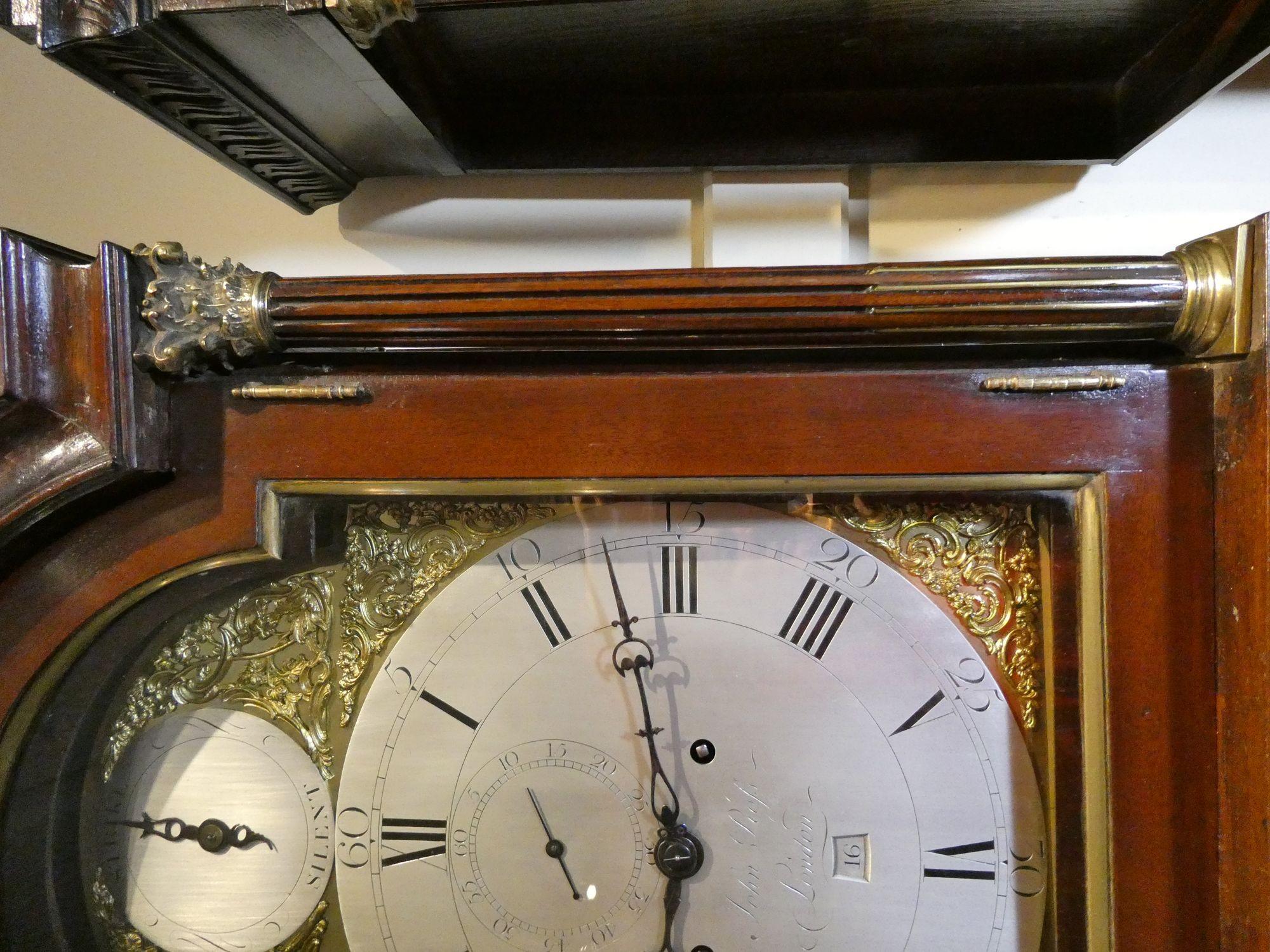 Horloge de parquet géorgienne en acajou par John Ross, Londres en vente 1