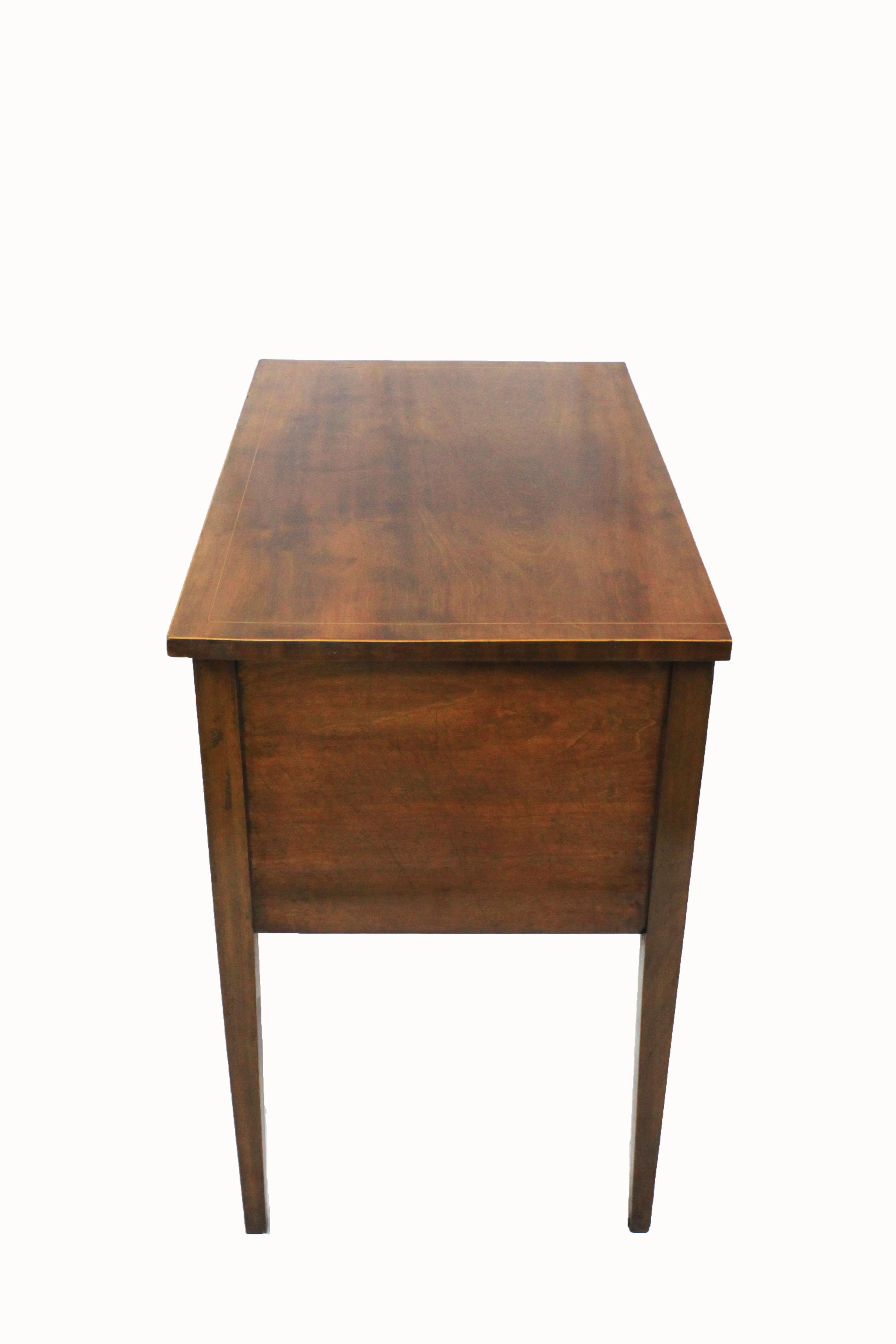 Boxwood Georgian Mahogany Lowboy