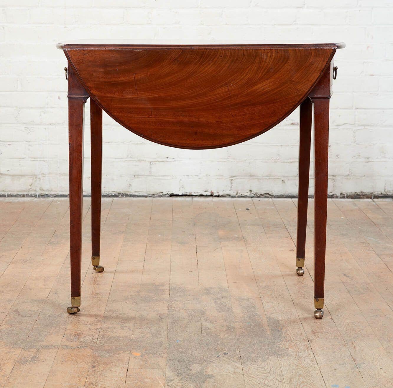 George III Georgian Mahogany Oval Pembroke Table For Sale