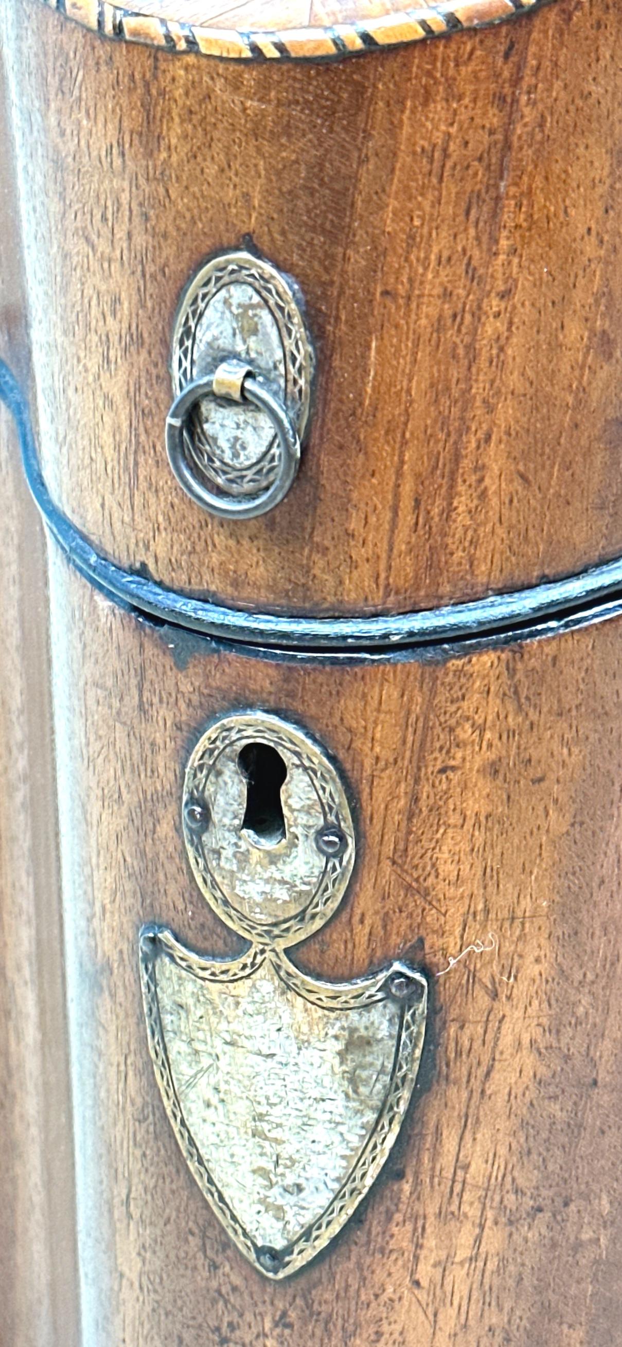 Pareja de Cuchilleros Georgianos de Caoba en Bueno estado para la venta en Bedfordshire, GB