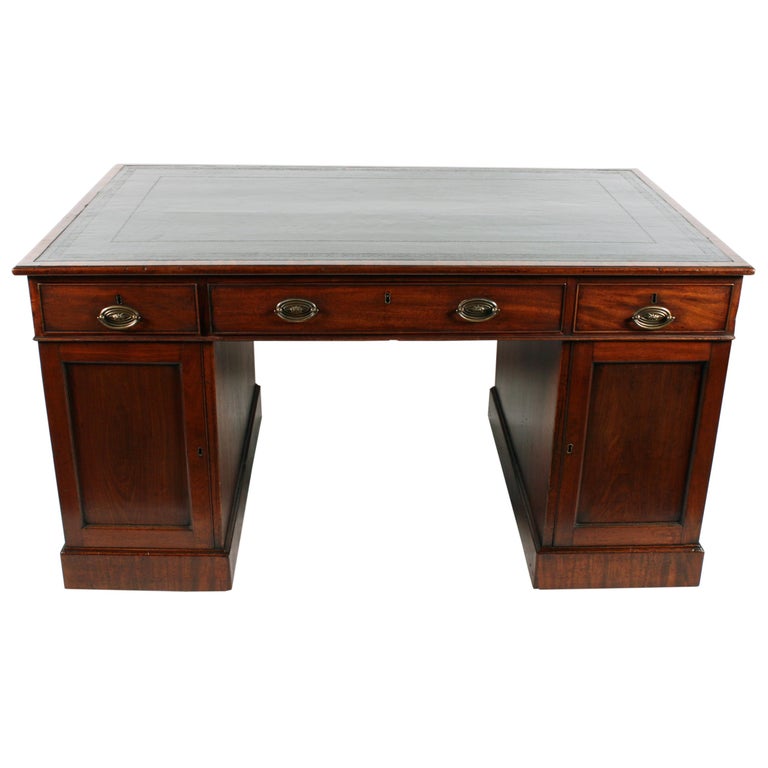 Mahogany Partner's Desk For Sale at 1stDibs