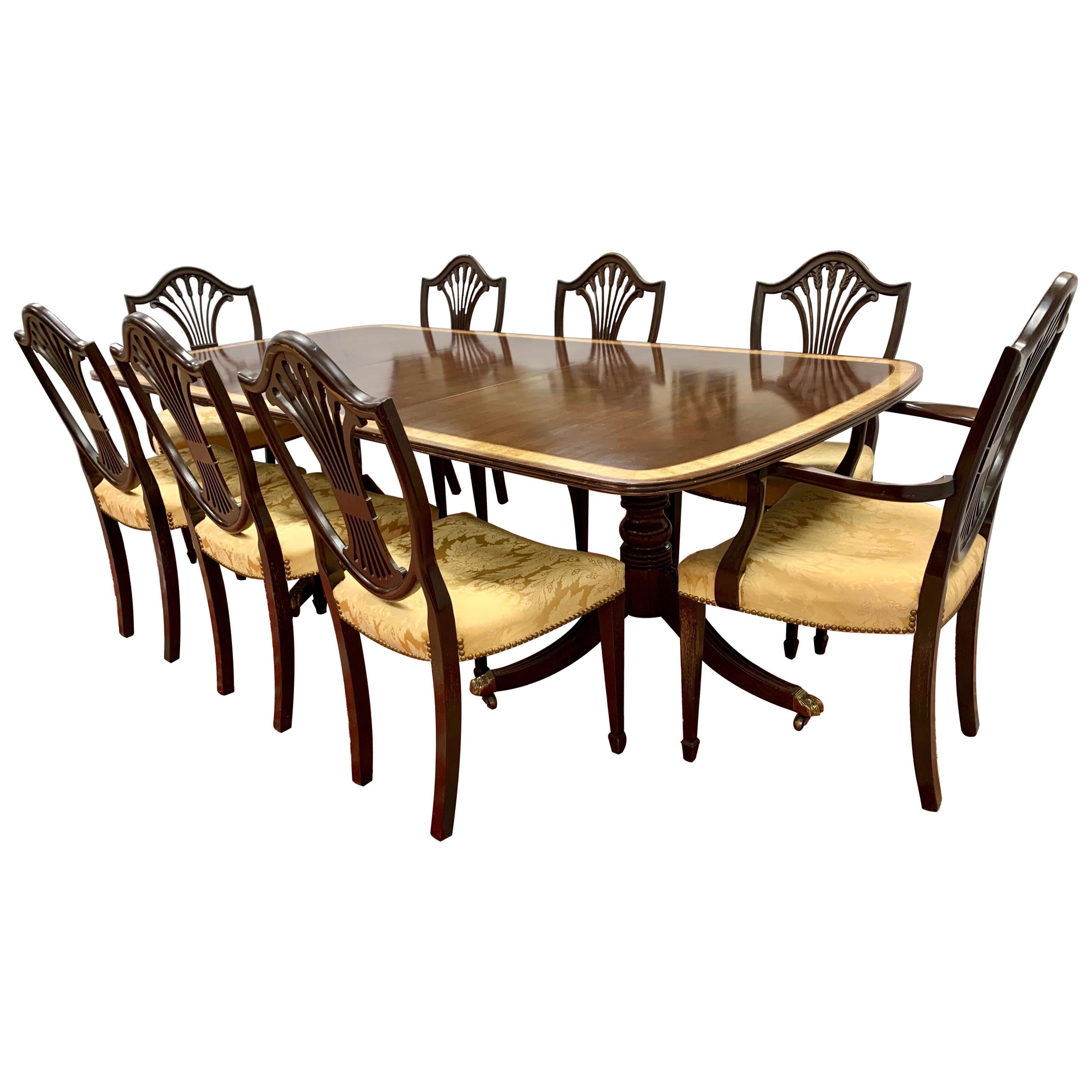 Georgian Mahogany Pedestal Table and 8 Carved Wheat Sheaf Chairs, Dining Set