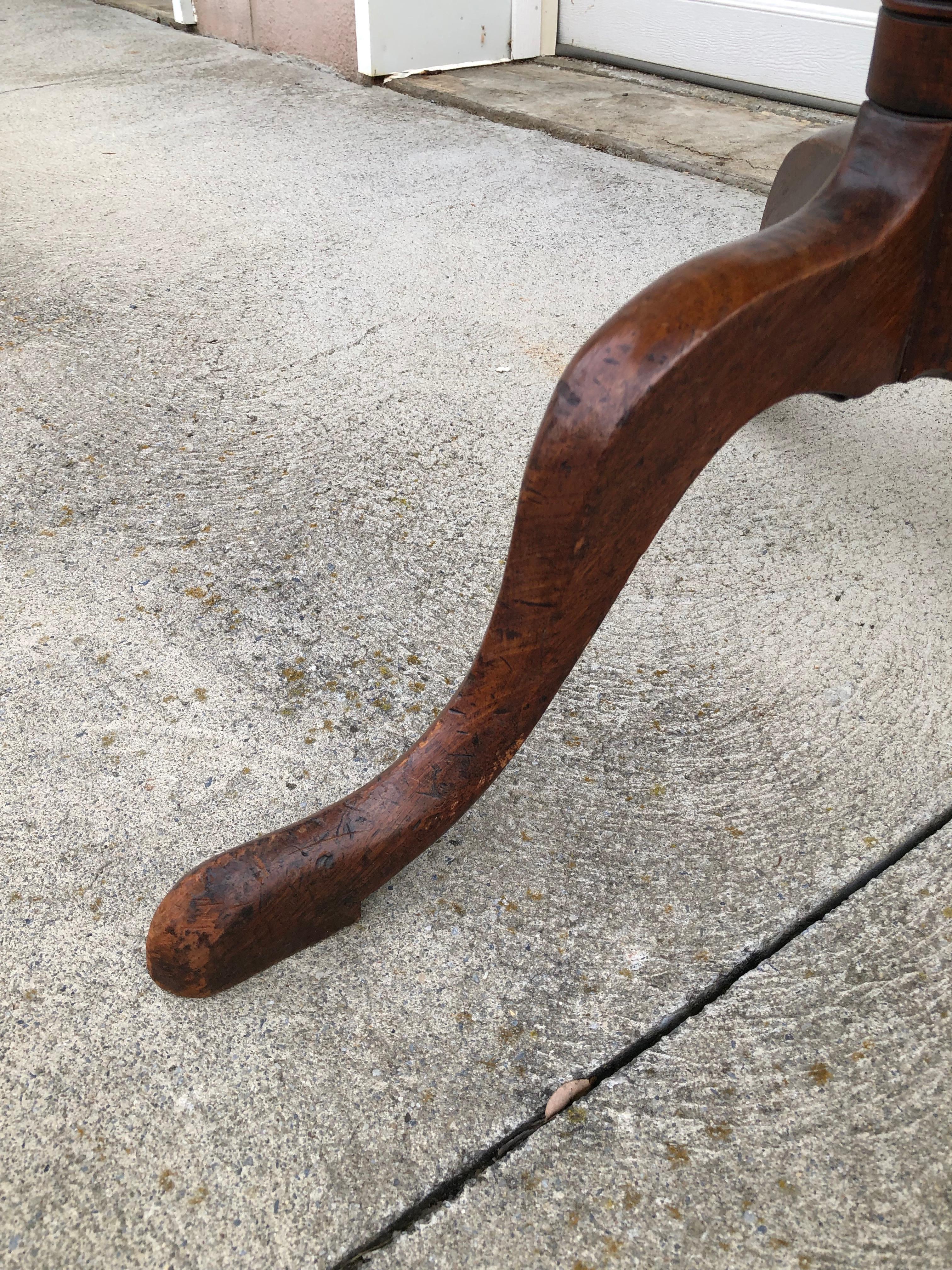 Georgian Mahogany Queen Anne Music Stand with Carved Snake Feet In Good Condition For Sale In Allentown, PA