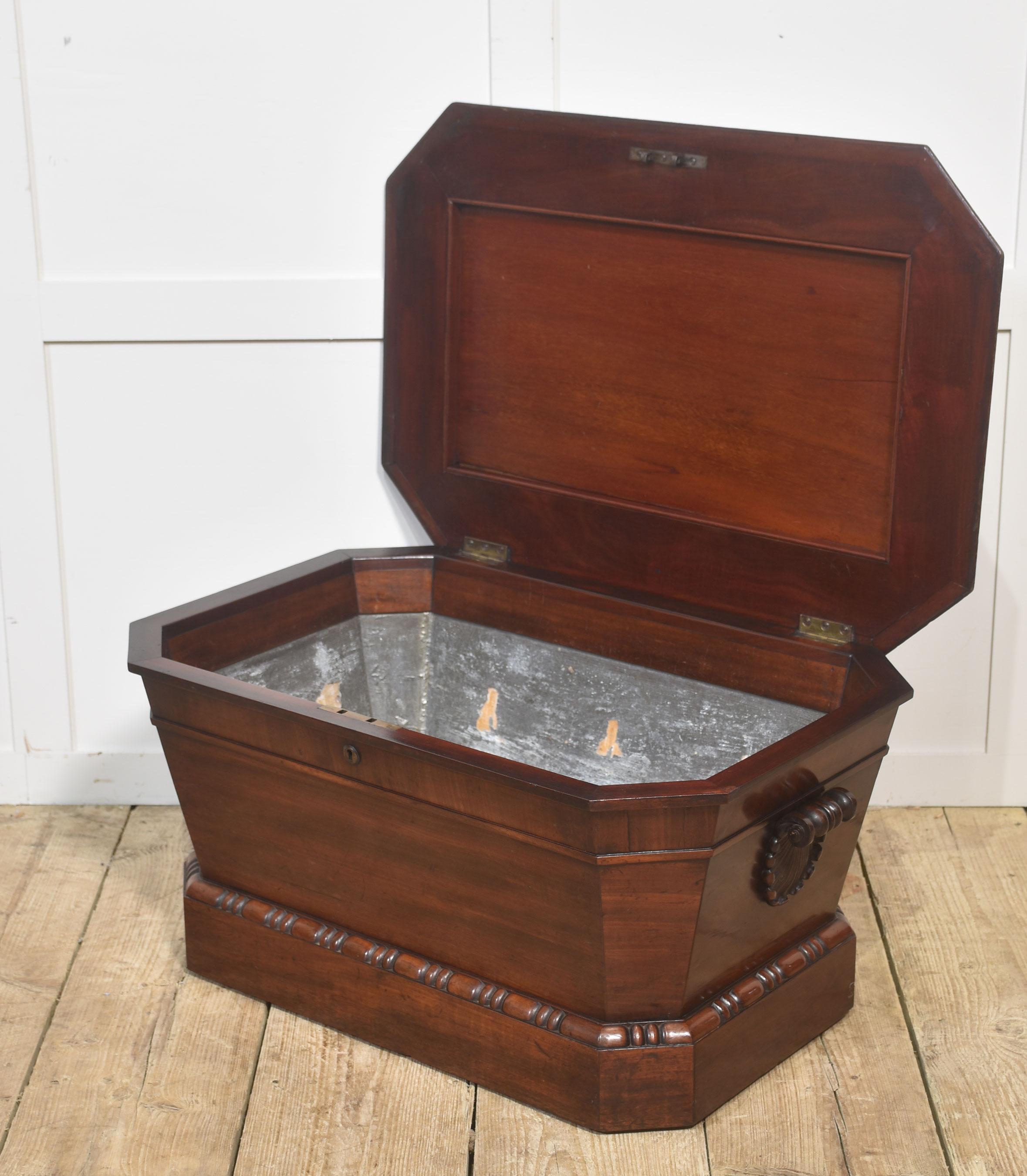 19th Century Georgian Mahogany Sarcophagus Cellarette For Sale