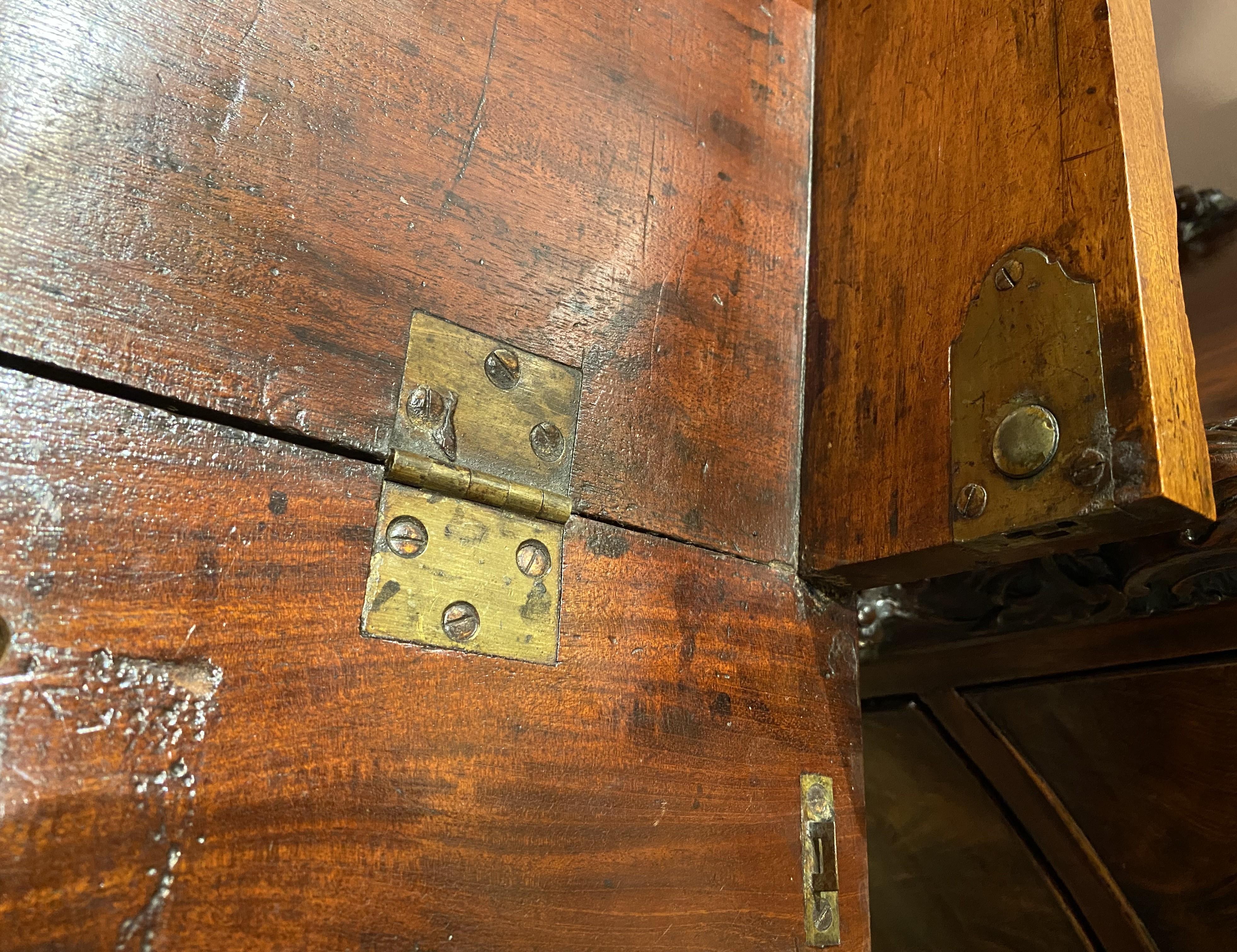 Georgian Mahogany Serpentine Butler’s Desk or Library Cabinet 1