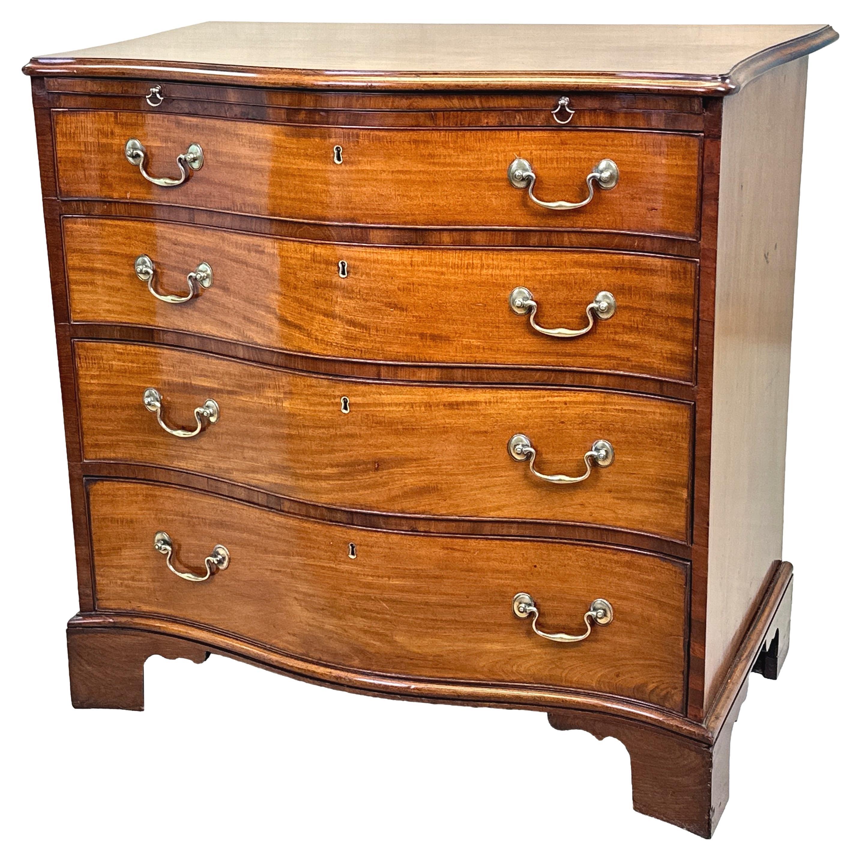 Georgian Mahogany Serpentine Chest Of Drawers For Sale