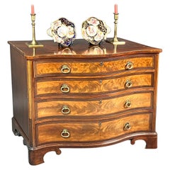 Georgian Mahogany Serpentine Chest of Drawers or Commode