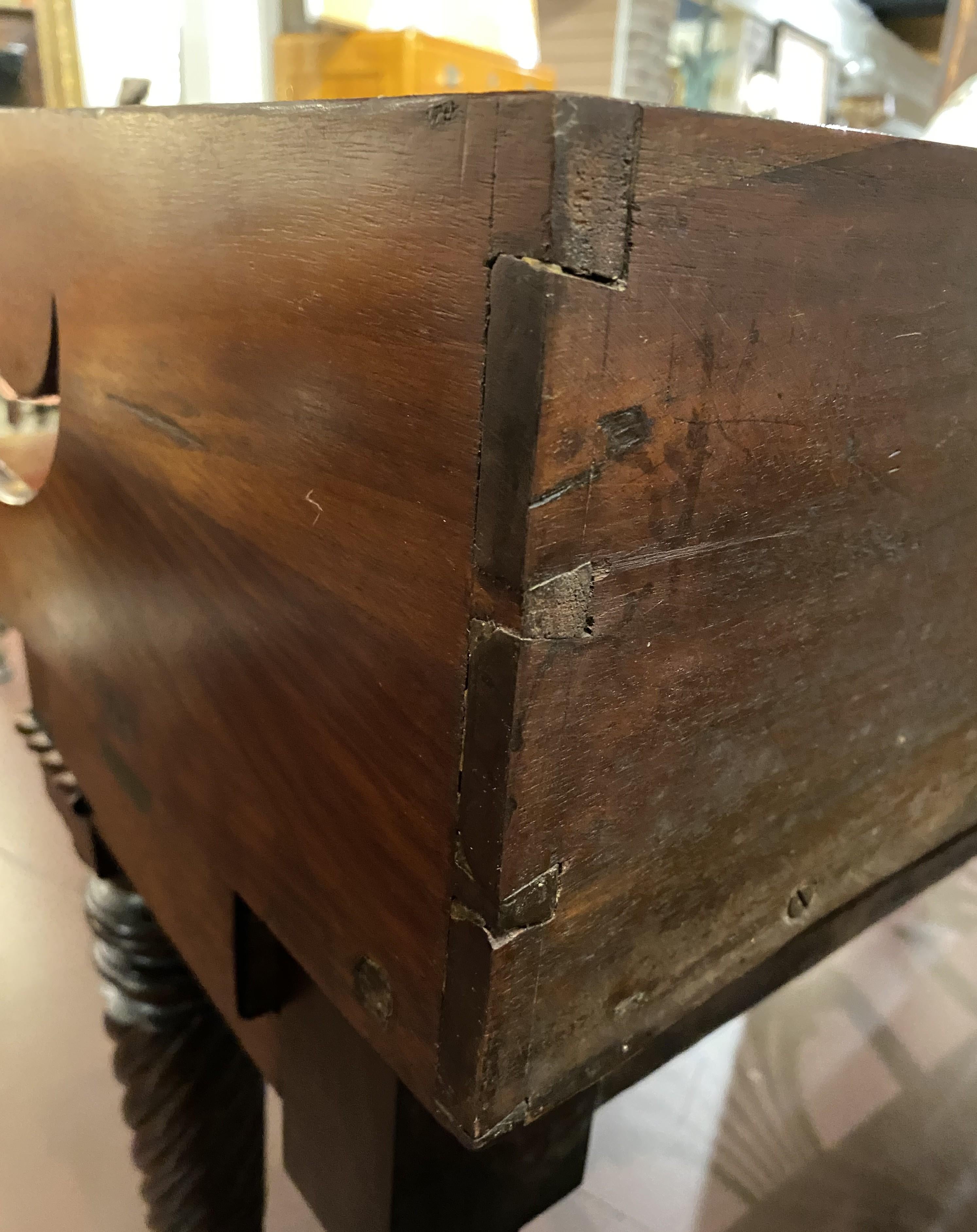 Georgian Mahogany Server with Shaped Splash Rail and Gadrooned Edge Top For Sale 5