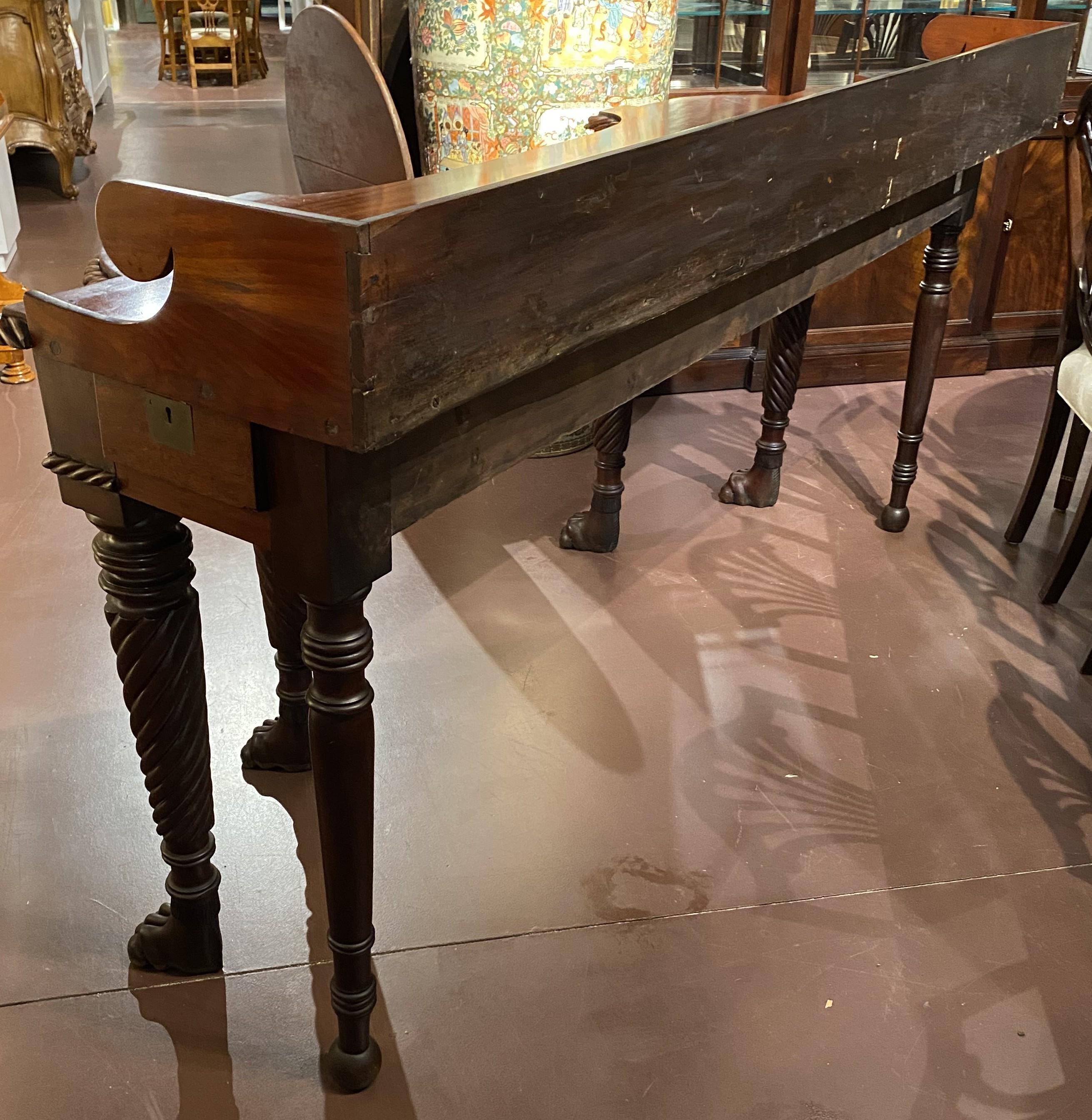 Georgian Mahogany Server with Shaped Splash Rail and Gadrooned Edge Top For Sale 8