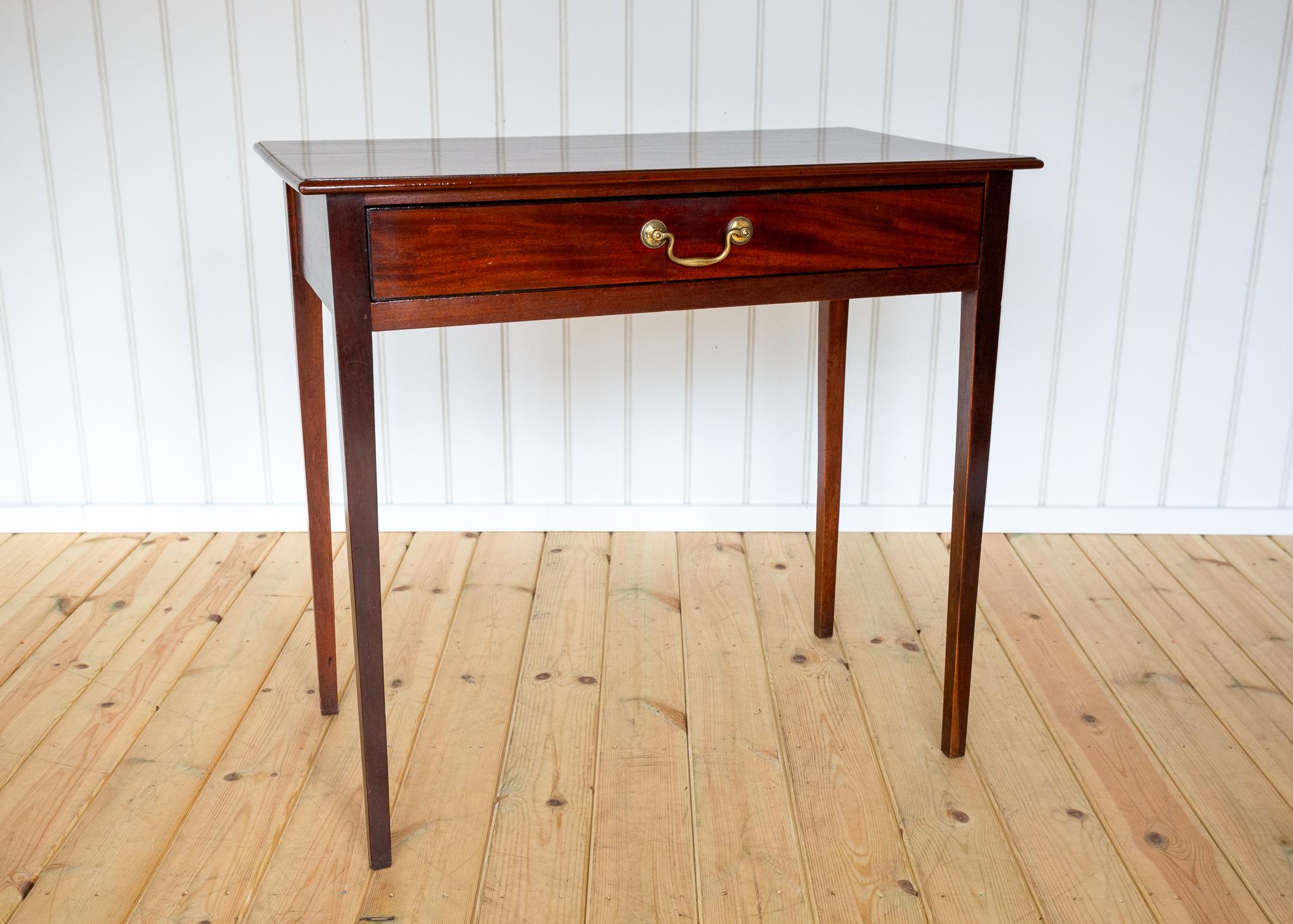 Table d'appoint à console en acajou Georgian Antique Country House Début du 19ème siècle en vente 9