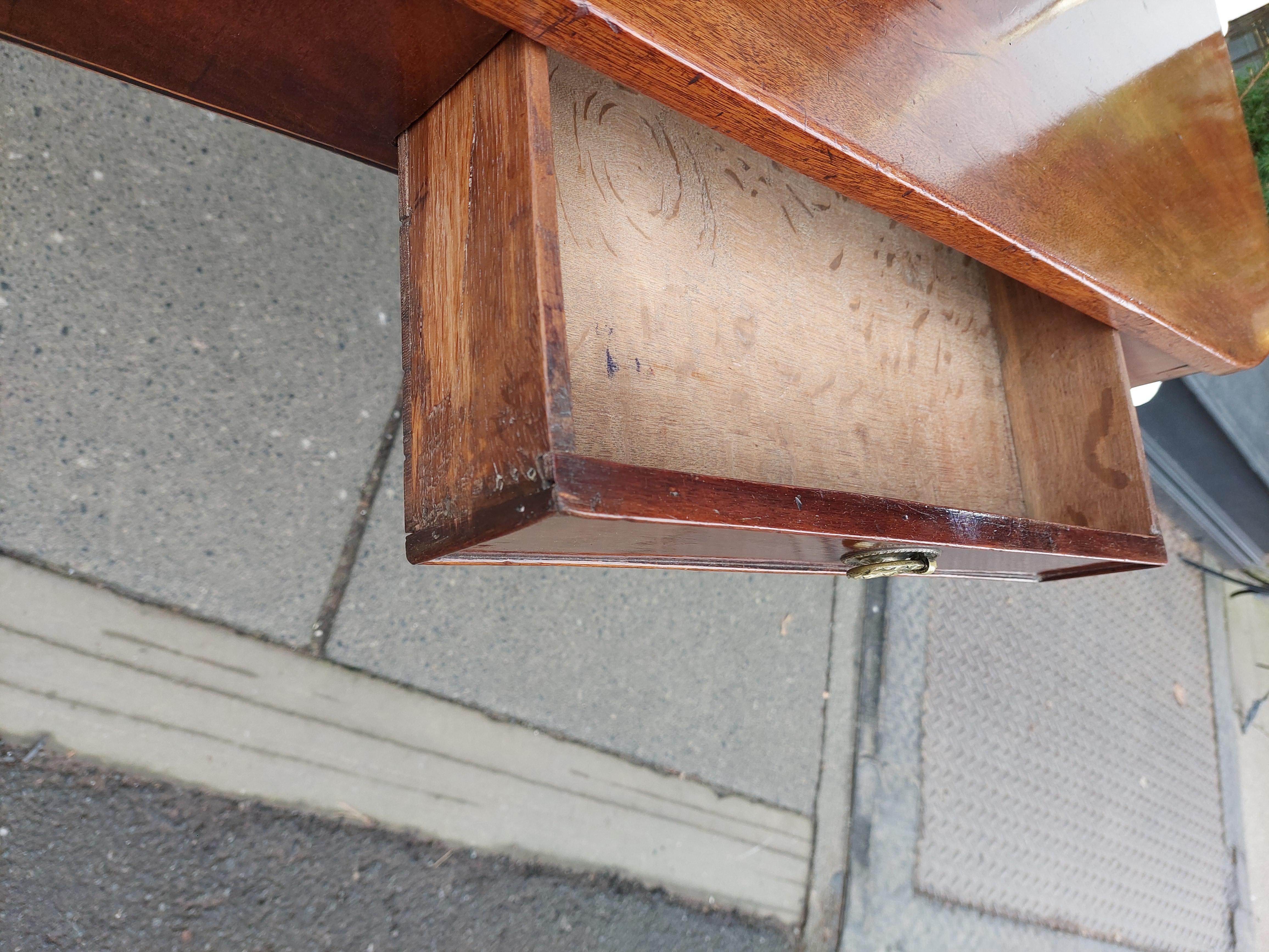 Georgian Mahogany Side Hall Table For Sale 1