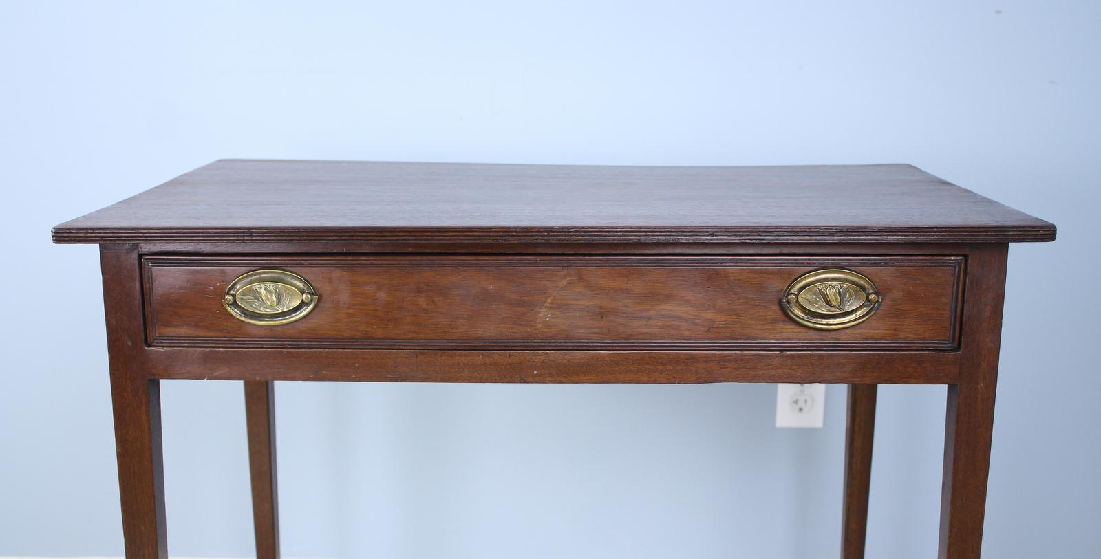 Georgian Mahogany Side Table For Sale 1