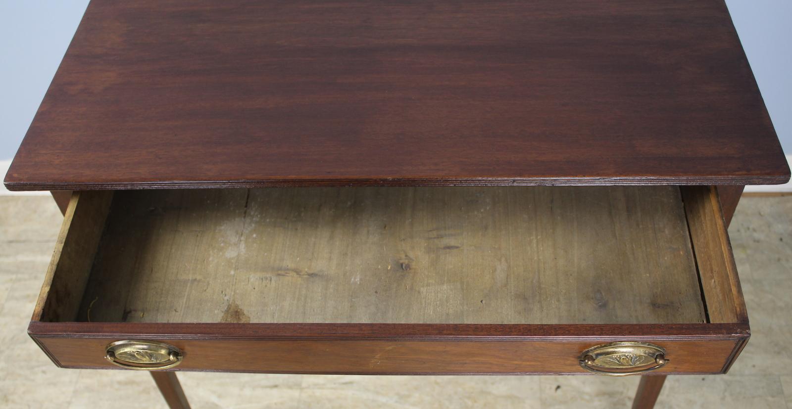 Georgian Mahogany Side Table For Sale 3