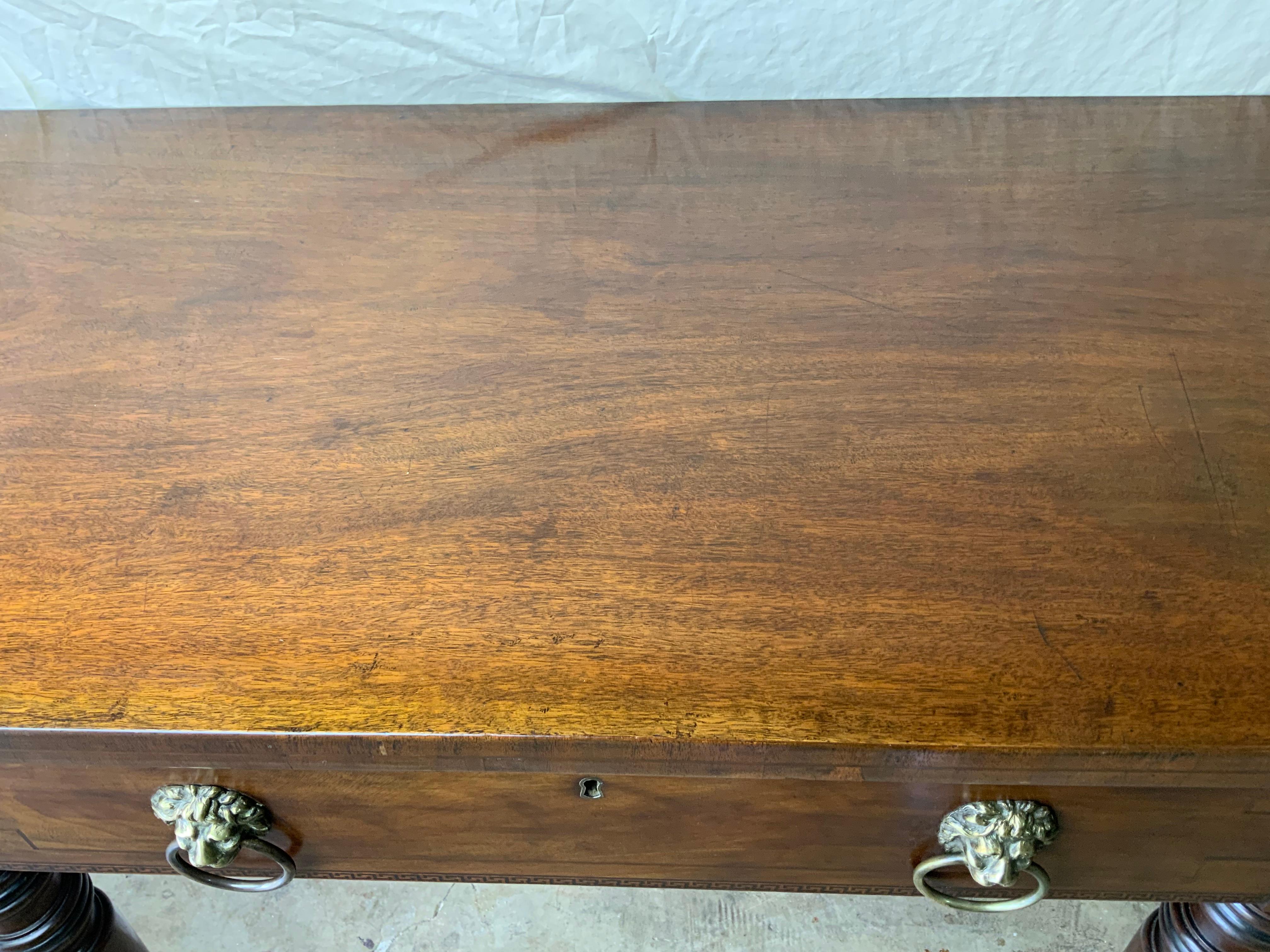 Georgian Mahogany Sideboard In Good Condition In Bradenton, FL