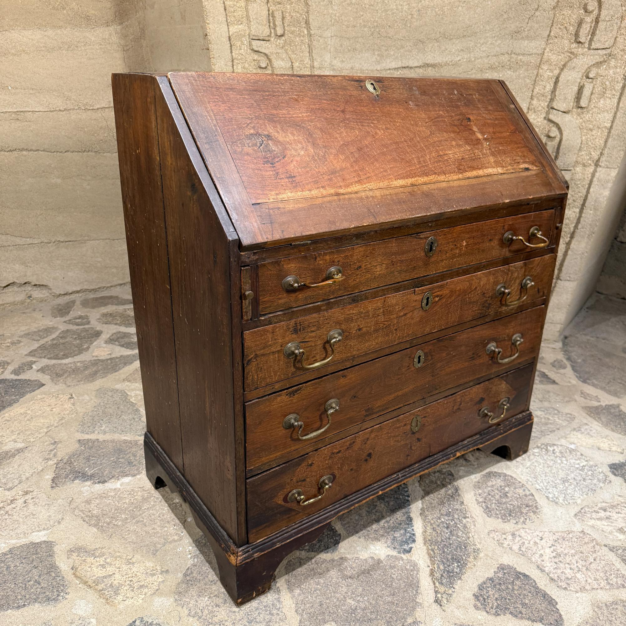 Georgian Mahogany Slant Front Secretary Desk Adam Style Slant-Front Bureau in vendita 3