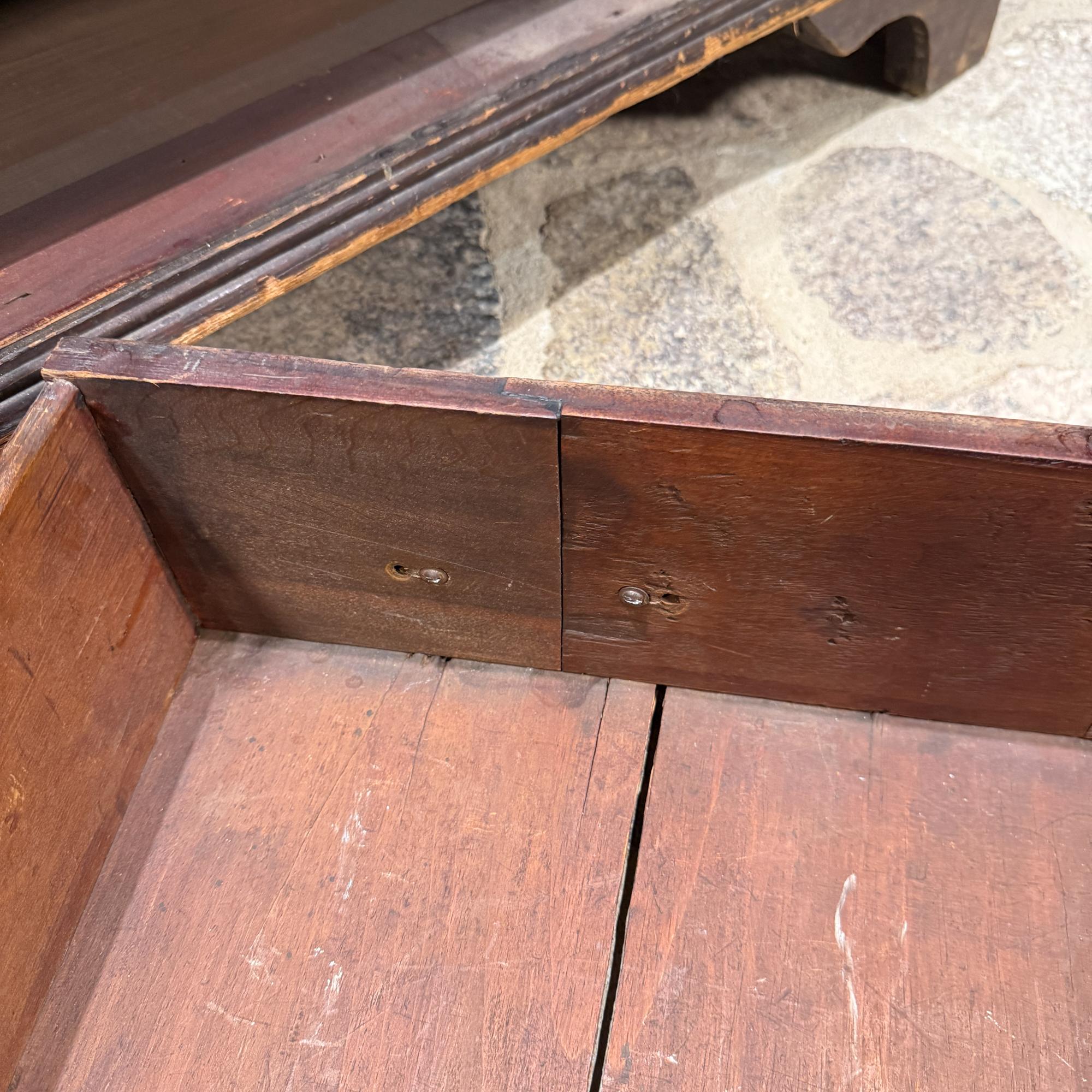 Georgian Mahogany Slant Front Secretary Desk Adam Style Slant-Front Bureau in vendita 10