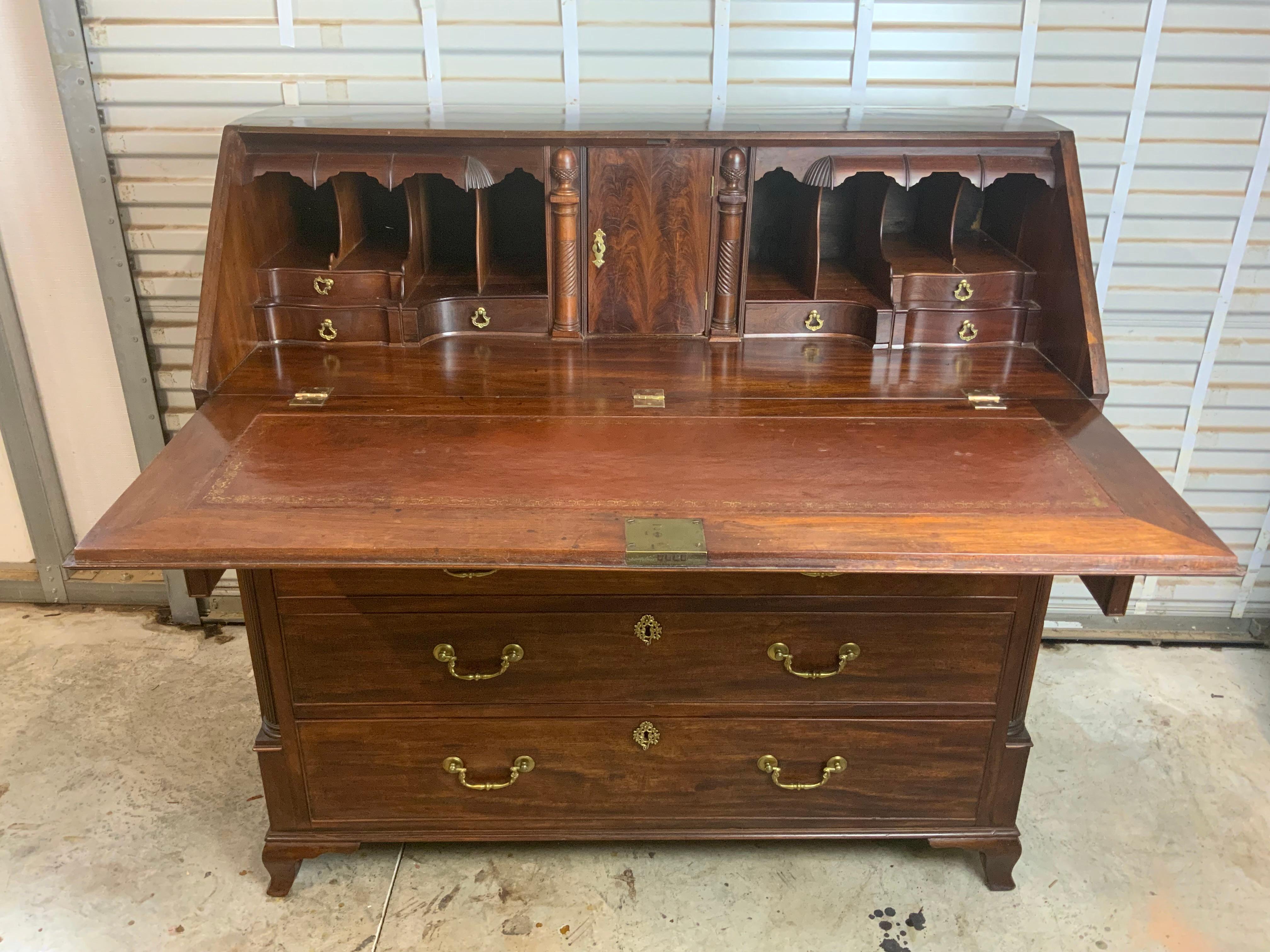 Georgian Mahogany Slant Front Secretary Desk In Good Condition In Bradenton, FL