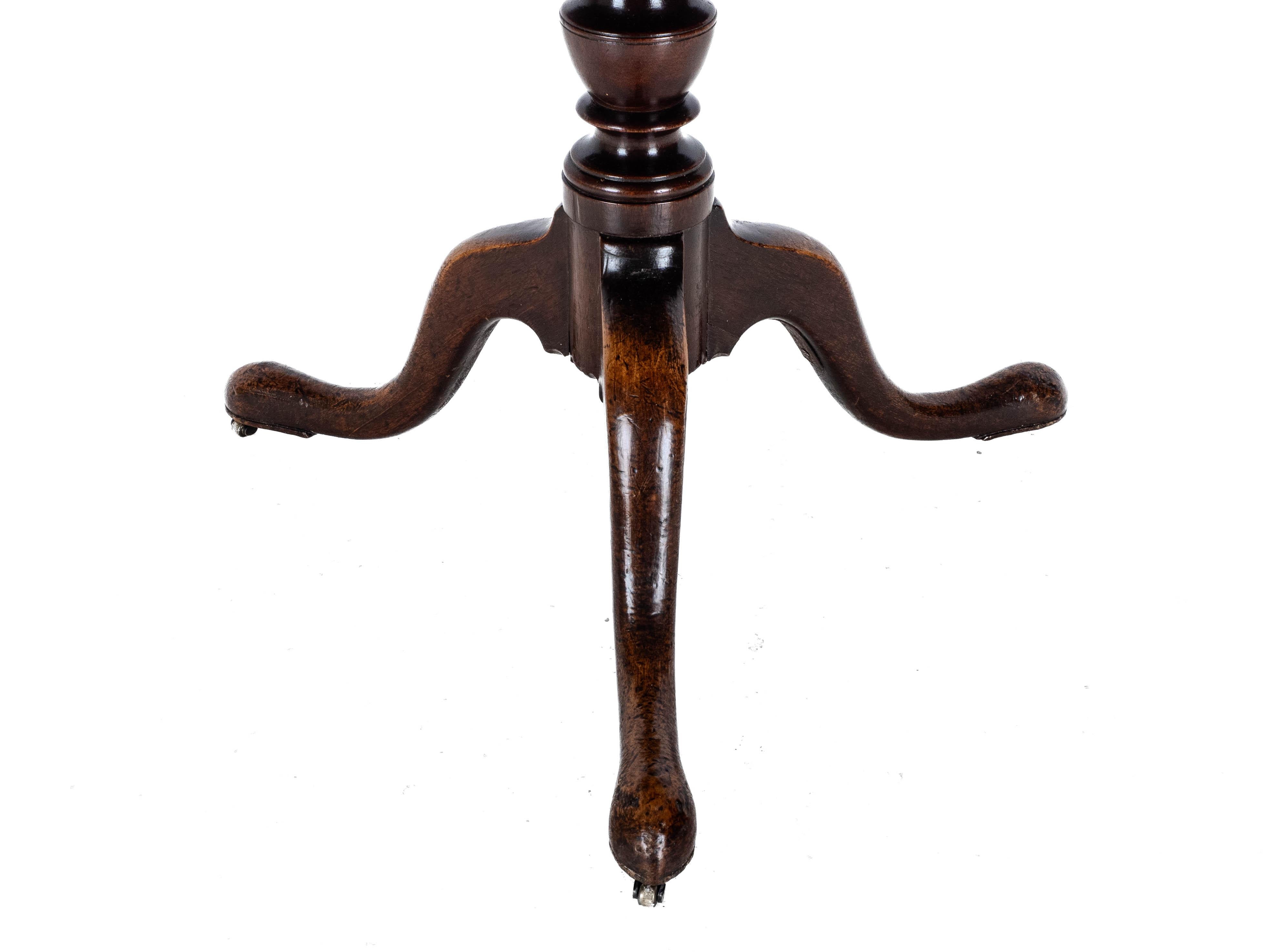 Georgian Mahogany Small 2 Tier Dumb Waiter Tripod Table circa 1800 (George III) 9