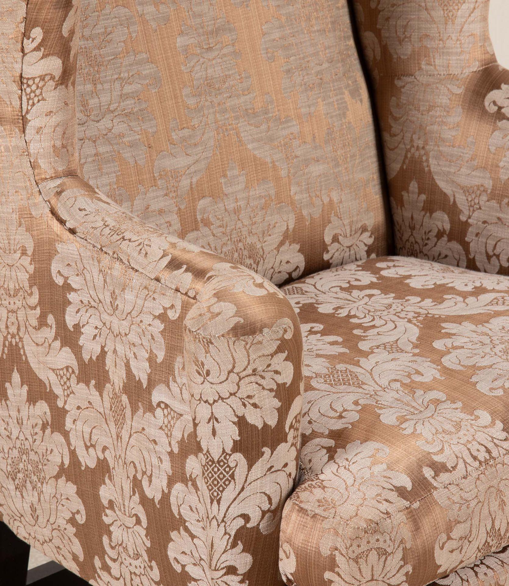 Tappezzeria Sedia ad ala con gambe quadrate in mogano georgiano in vendita