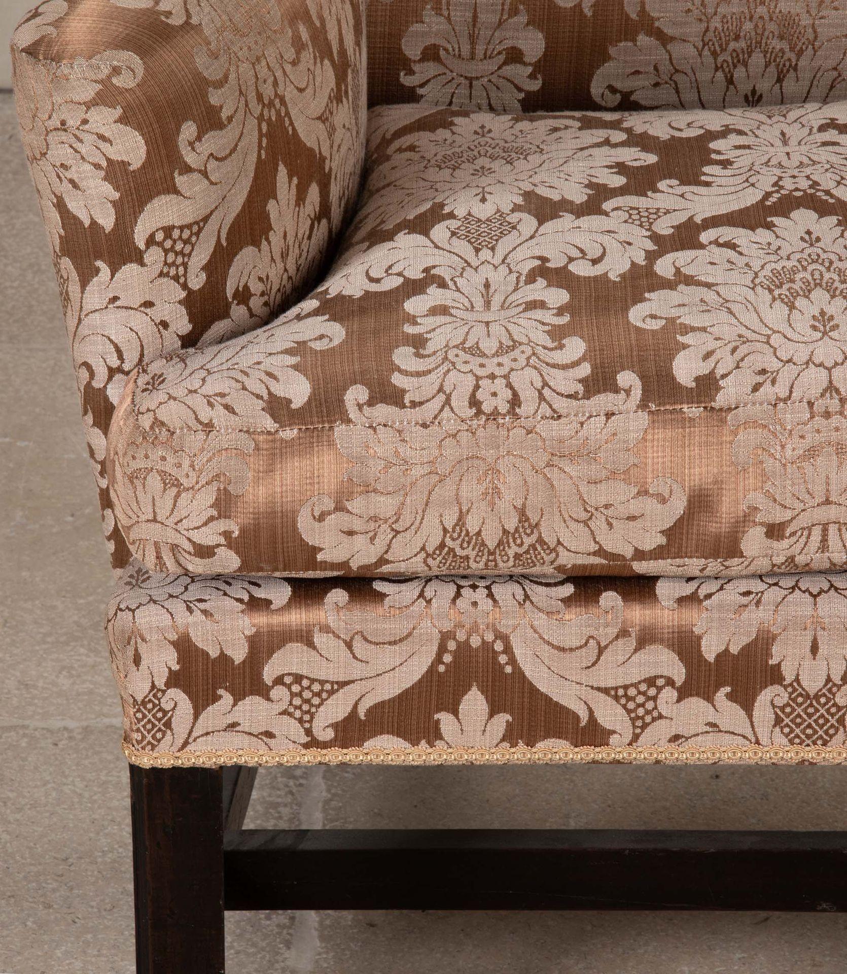 Sedia ad ala con gambe quadrate in mogano georgiano in vendita 1