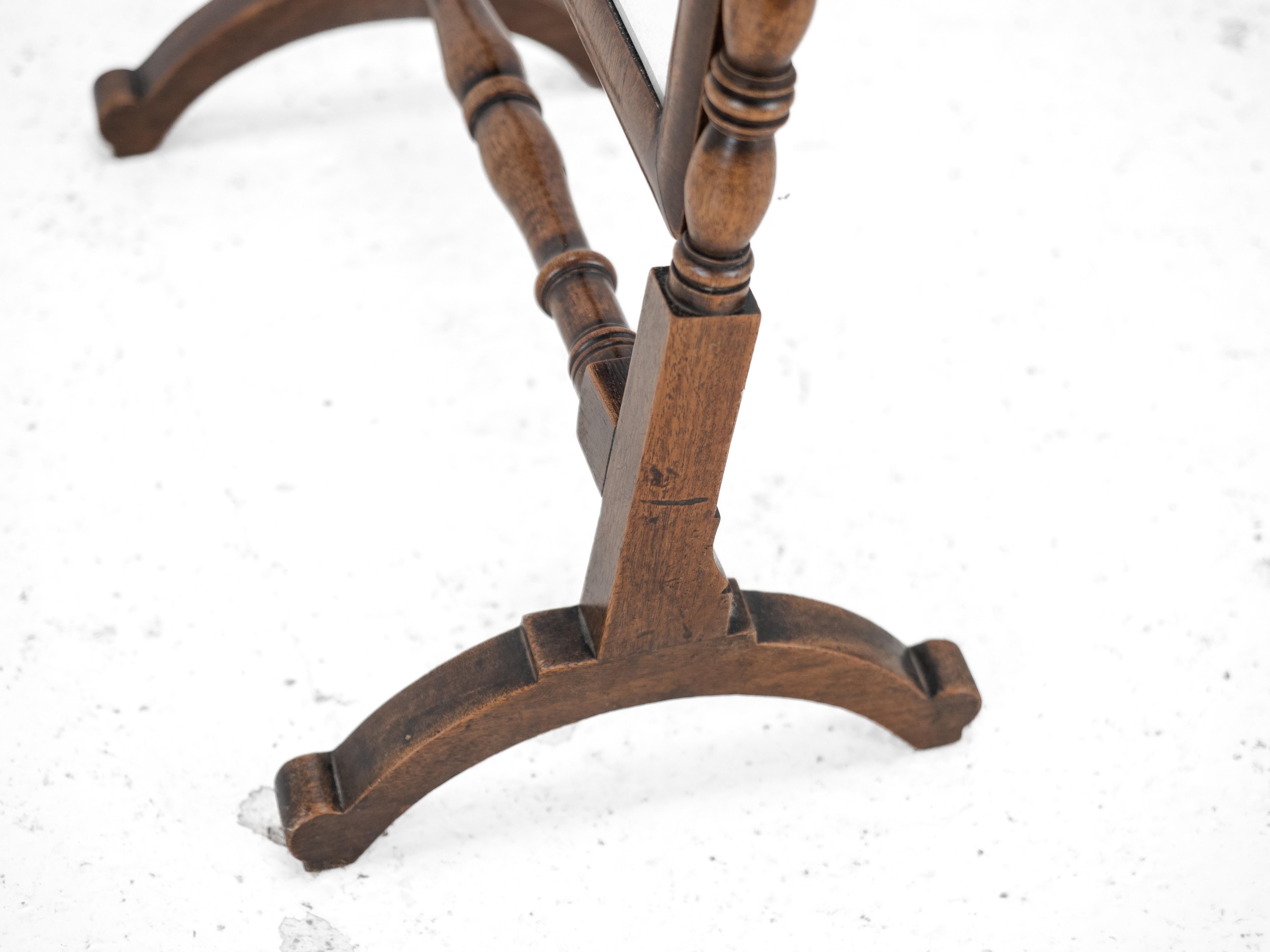 Georgian Mahogany Swing Lock Toilet Mirror c1800 (Vanity Tabletop George III) For Sale 6