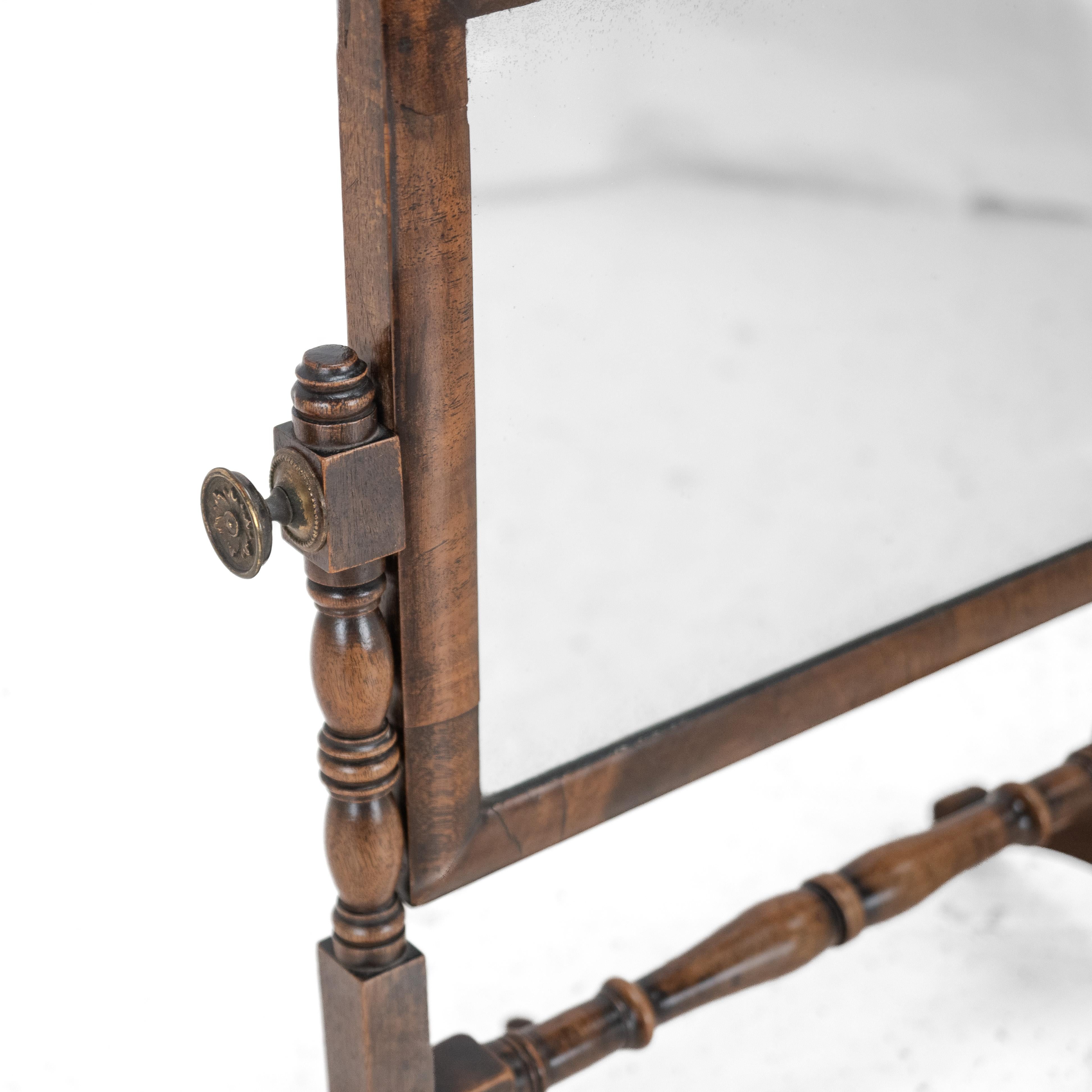 Georgian Mahogany Swing Lock Toilet Mirror c1800 (Vanity Tabletop George III) For Sale 2