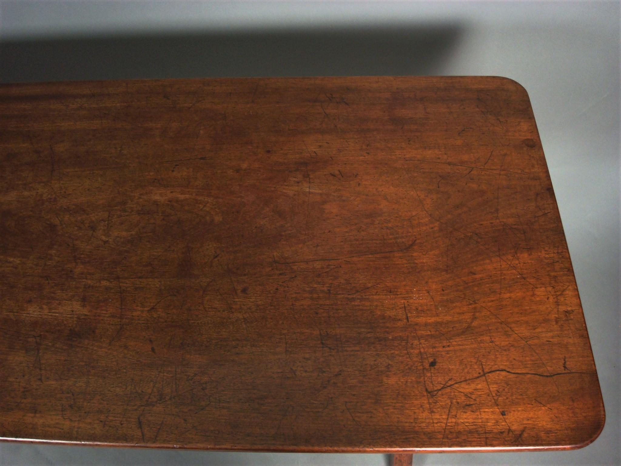 Georgian Mahogany Tavern Table In Good Condition For Sale In Moreton-in-Marsh, Gloucestershire