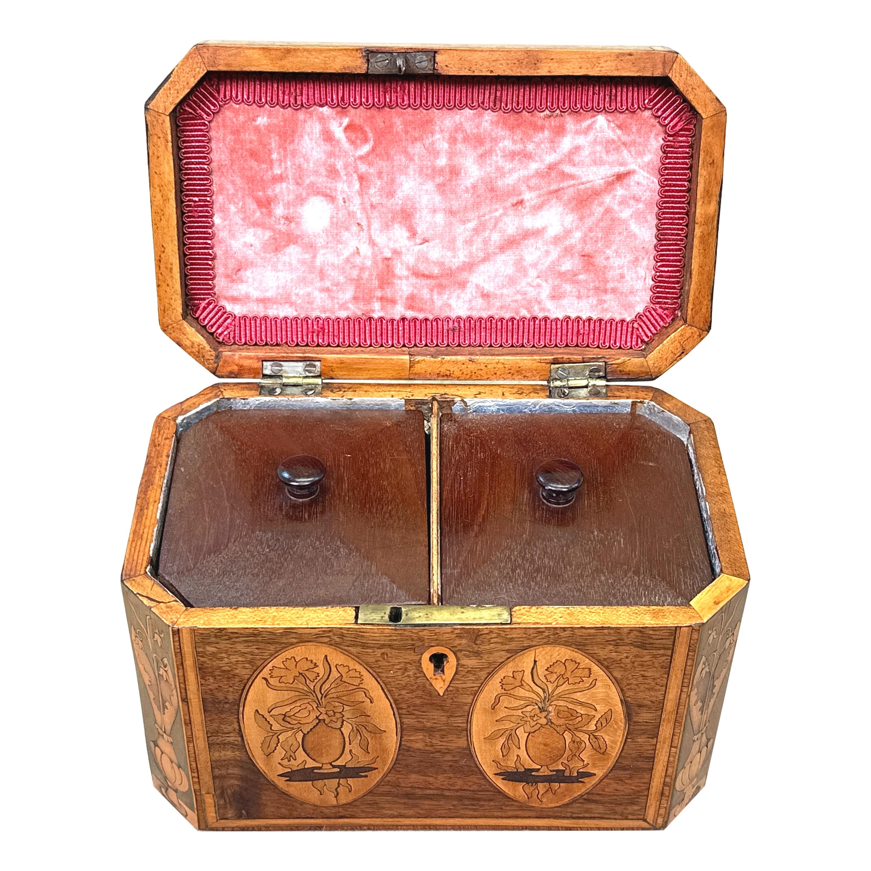 Caja de té georgiana de caoba con incrustaciones florales Sheraton en venta