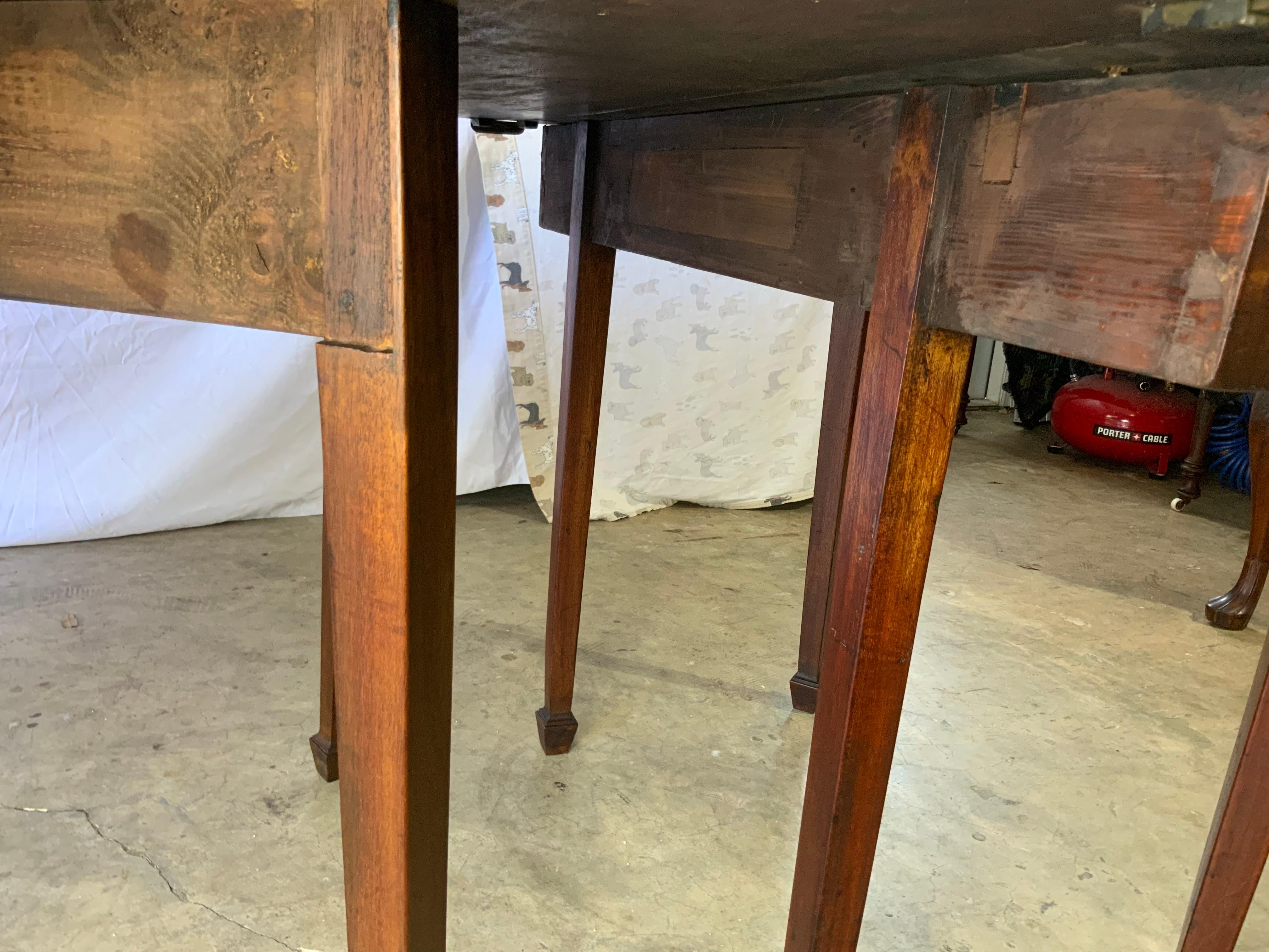 Georgian Mahogany Three Piece Dining Table 5