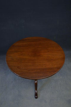 Georgian Mahogany Tilt Top Table